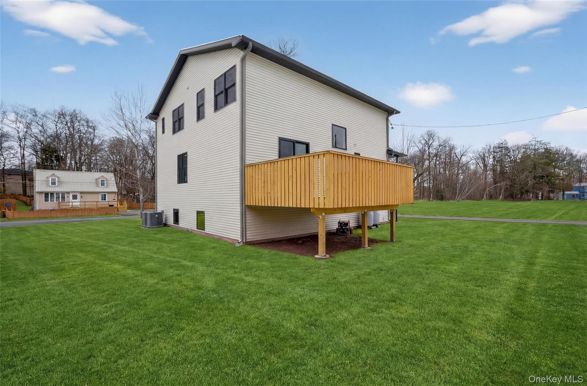 71 Lawrence Avenue Property Photo 44