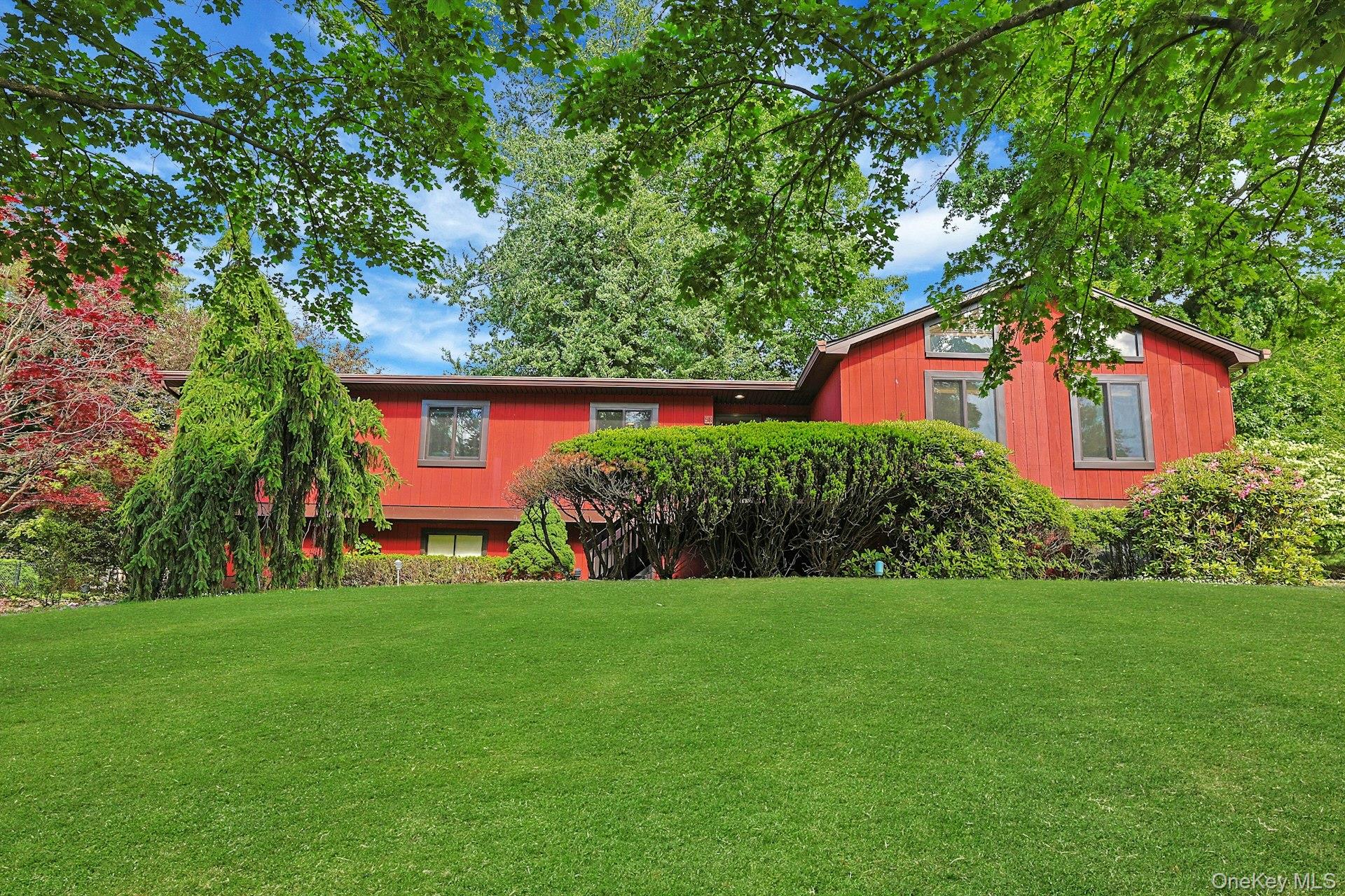 8 Sasson Terrace Property Photo 2