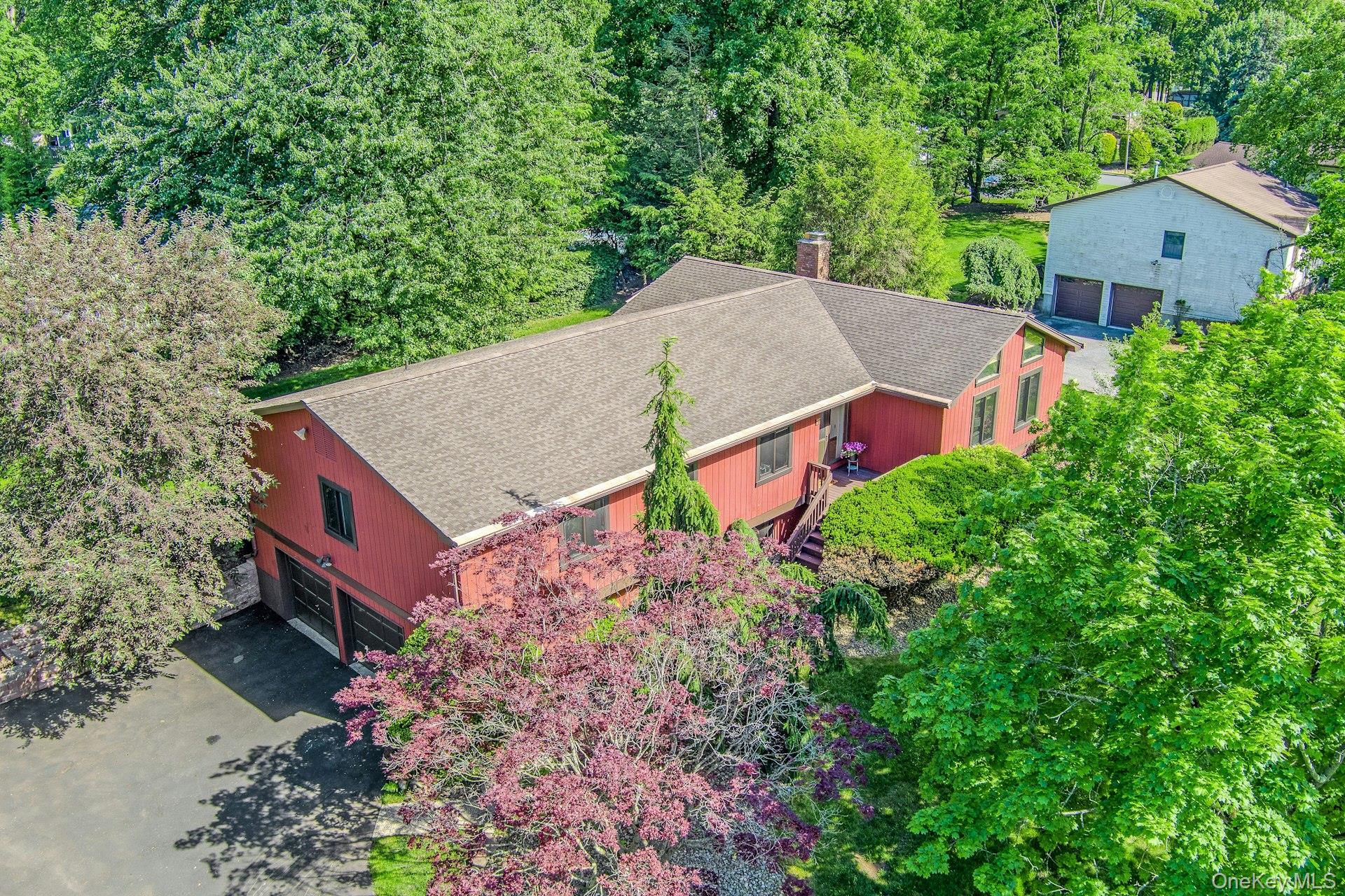 8 Sasson Terrace Property Photo 5