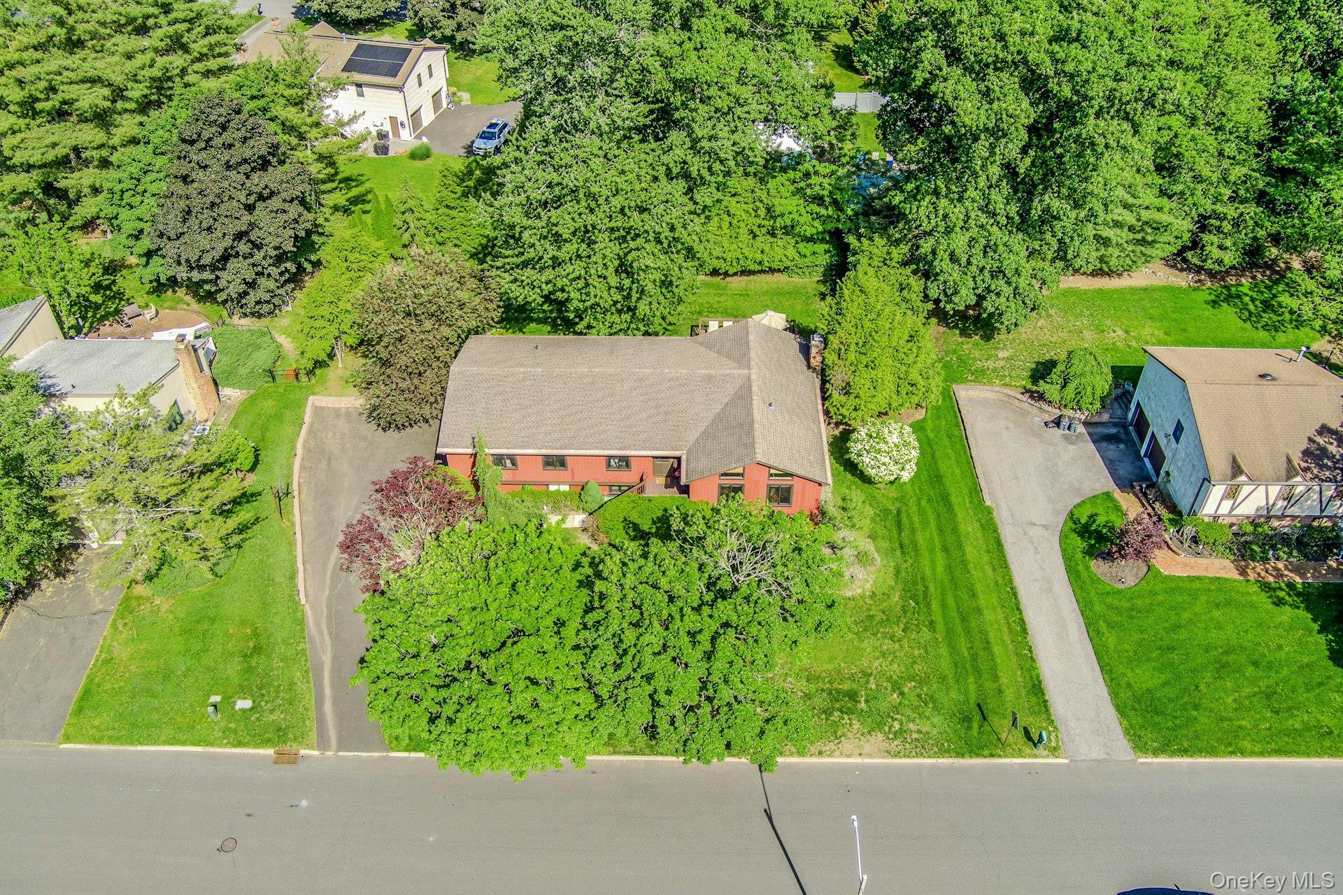 8 Sasson Terrace Property Photo 6