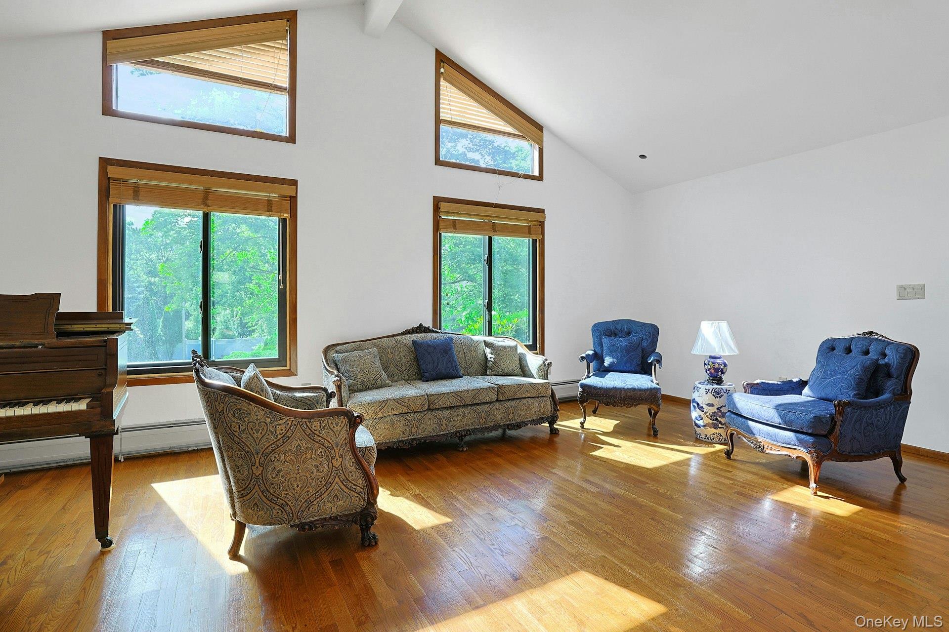 8 Sasson Terrace Property Photo 13