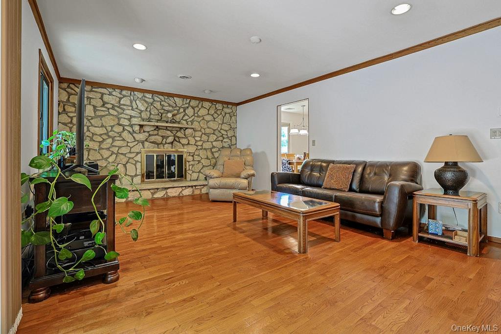 8 Sasson Terrace Property Photo 27