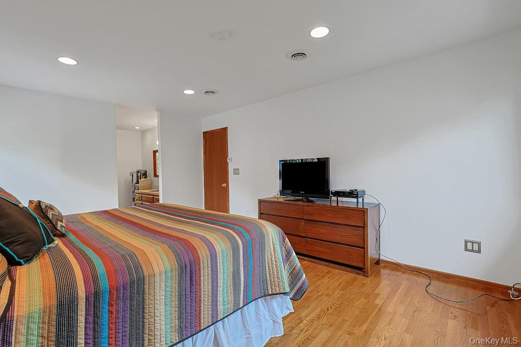 8 Sasson Terrace Property Photo 30