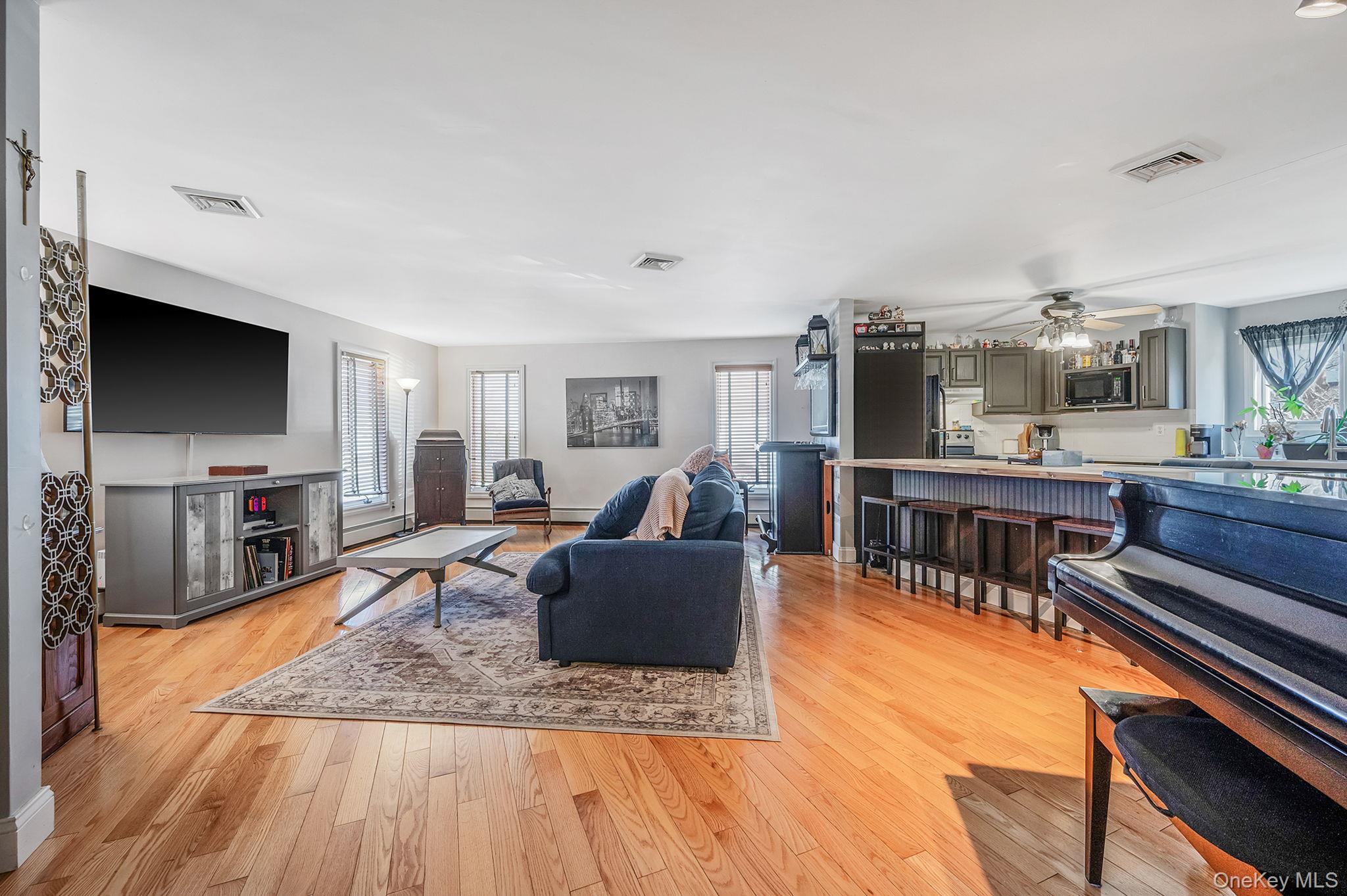268 W Shore Drive Property Photo 3