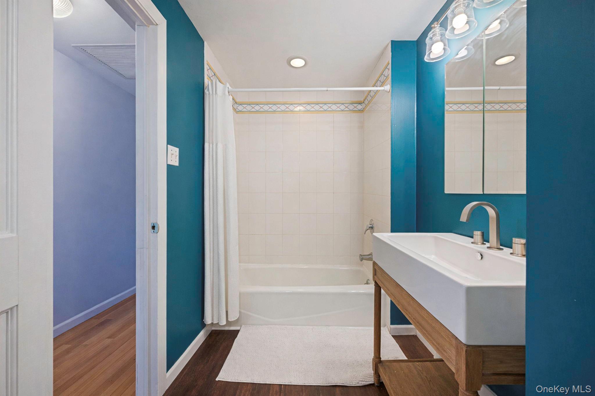268 W Shore Drive Property Photo 14