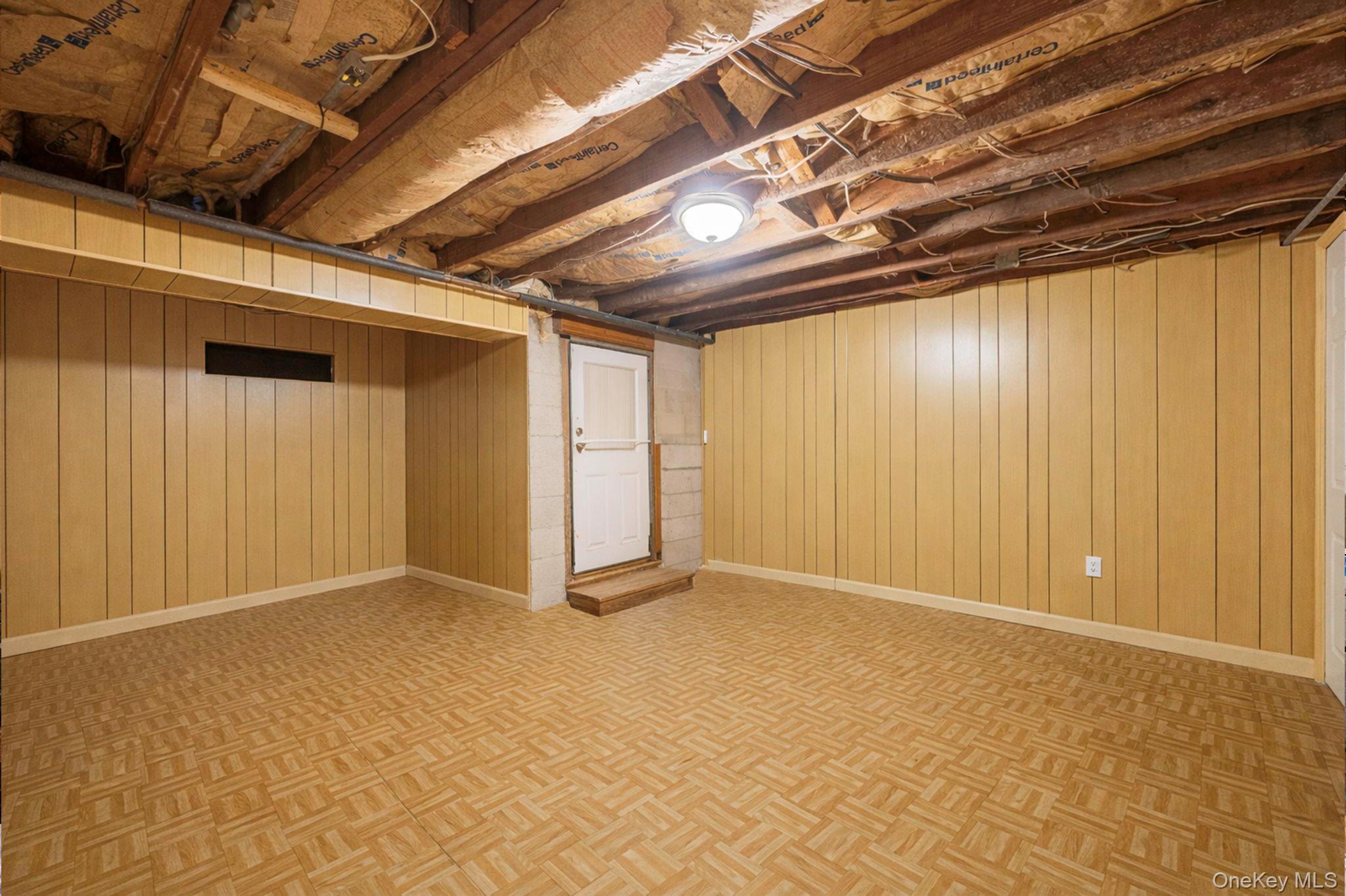 268 W Shore Drive Property Photo 37