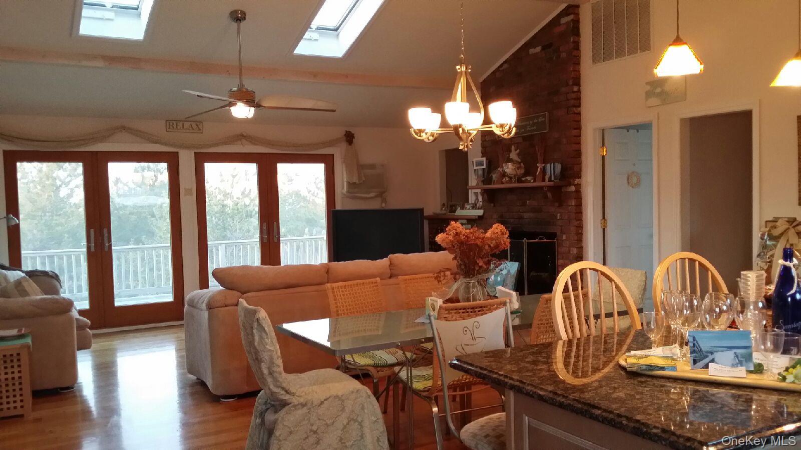 900 Dune Road Property Photo 15