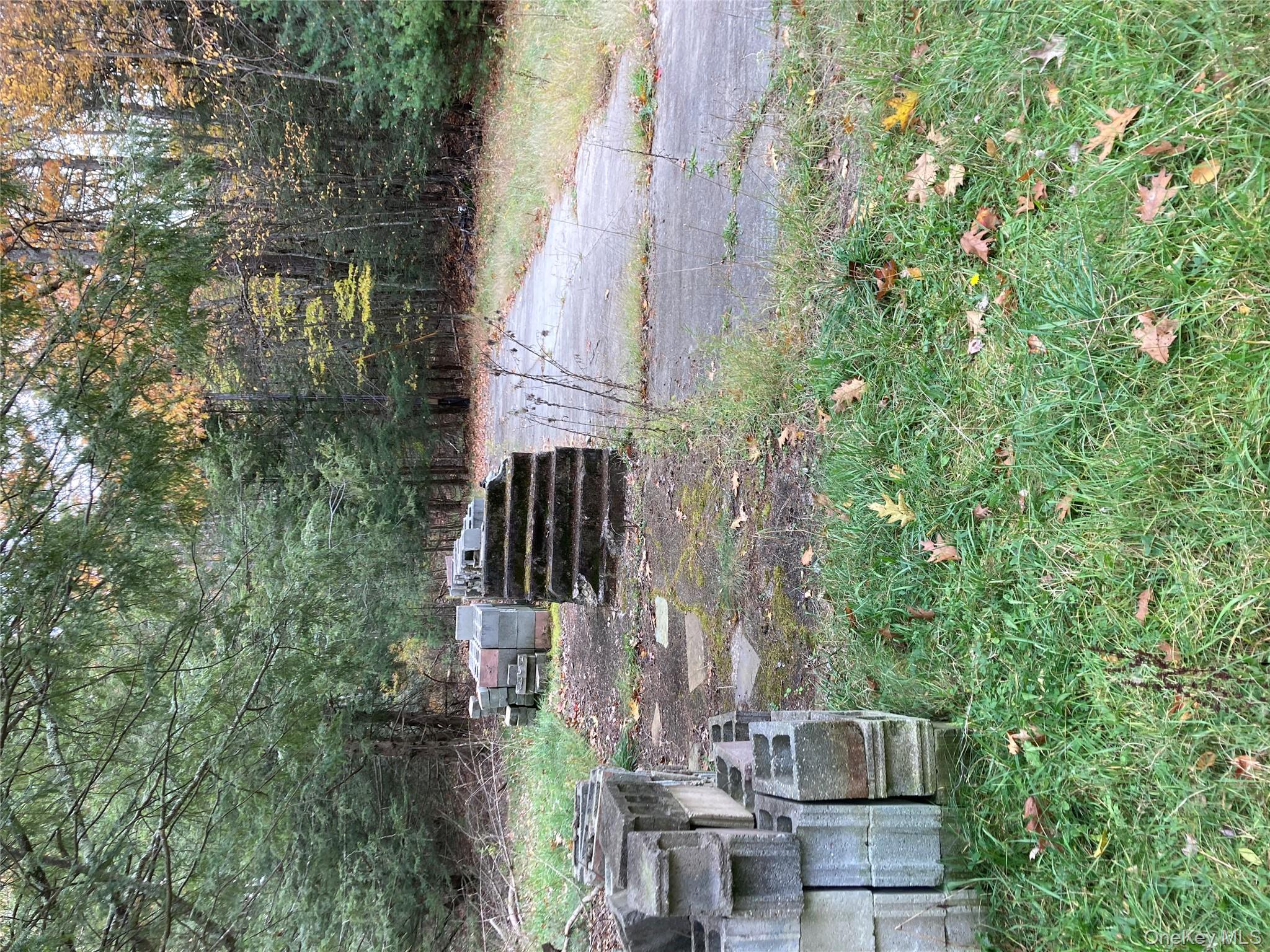 403 & 405 Rock Hill Drive Property Photo 10