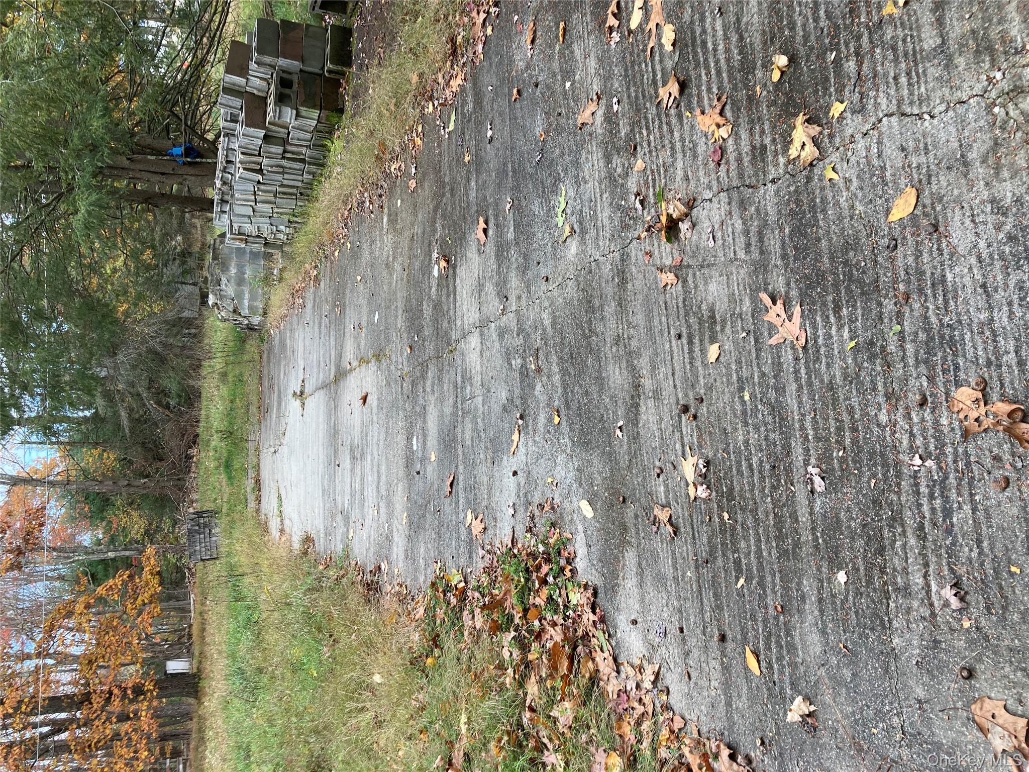 403 & 405 Rock Hill Drive Property Photo 11