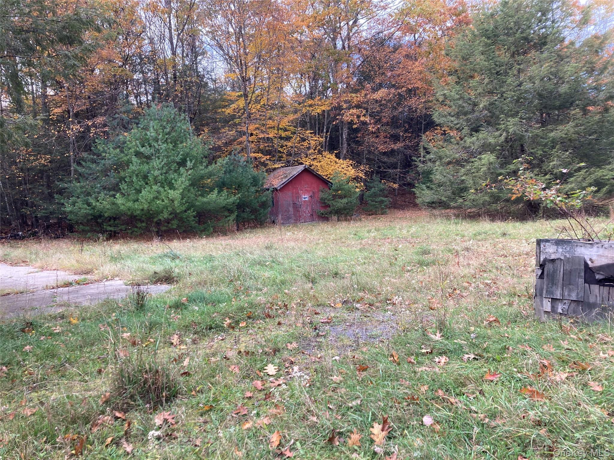 403 & 405 Rock Hill Drive Property Photo 12