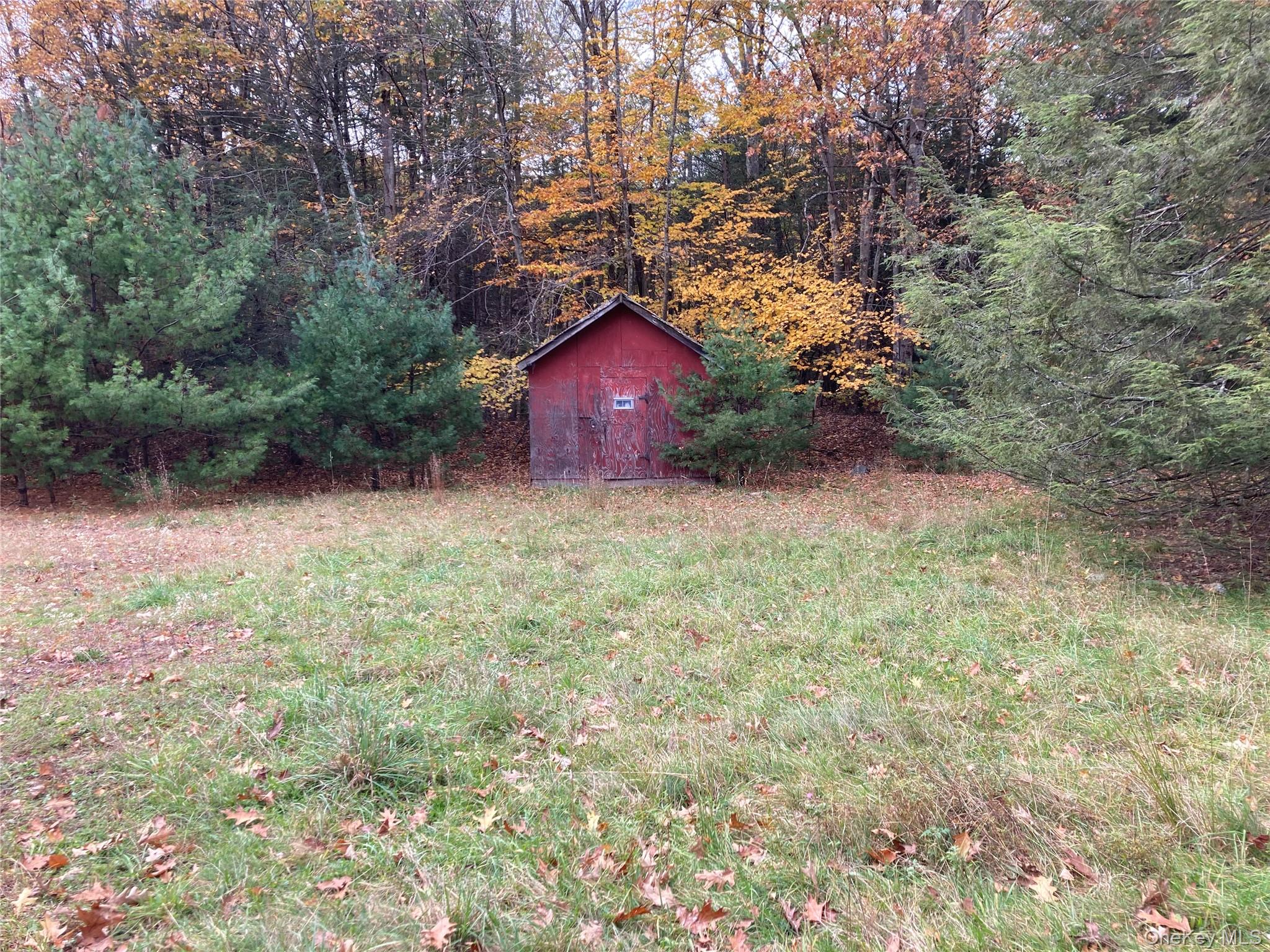 403 & 405 Rock Hill Drive Property Photo 13