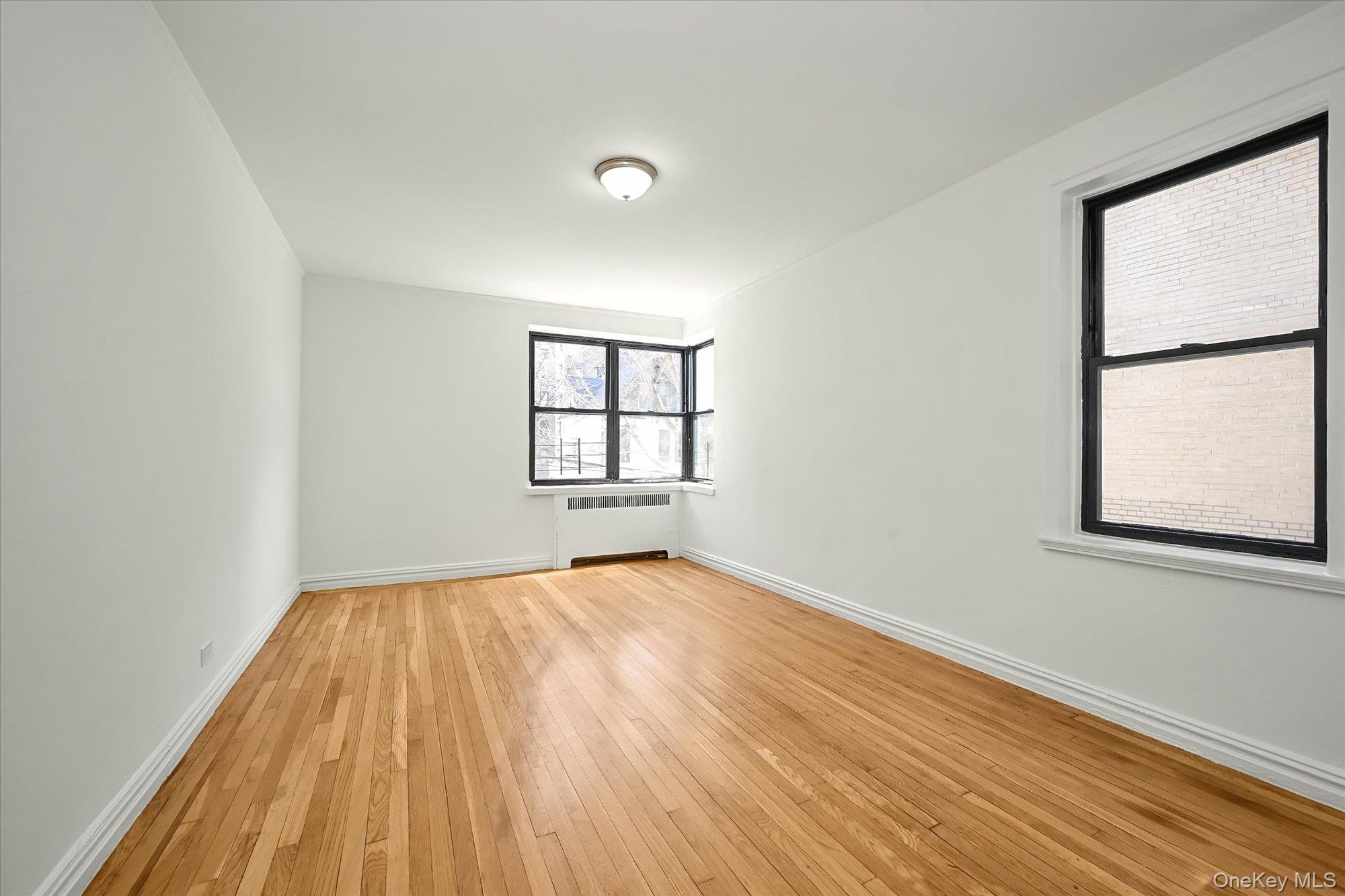 2685 Creston Avenue 1-e Property Photo 8