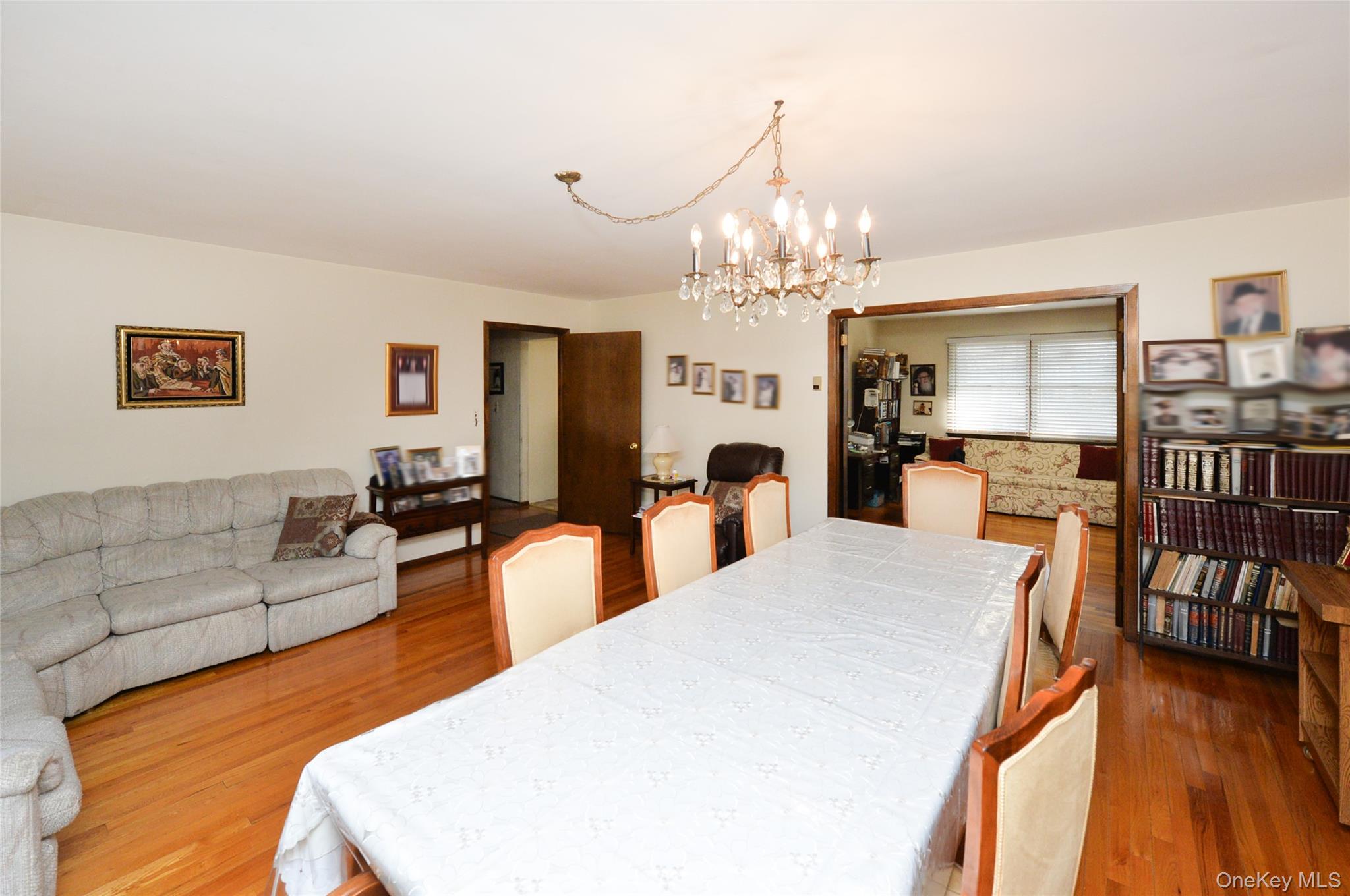 49-51 Albert Drive Property Photo 4