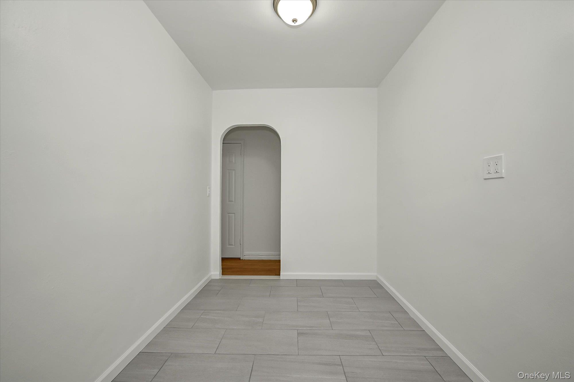 2685 Creston Avenue 2-f Property Photo 15