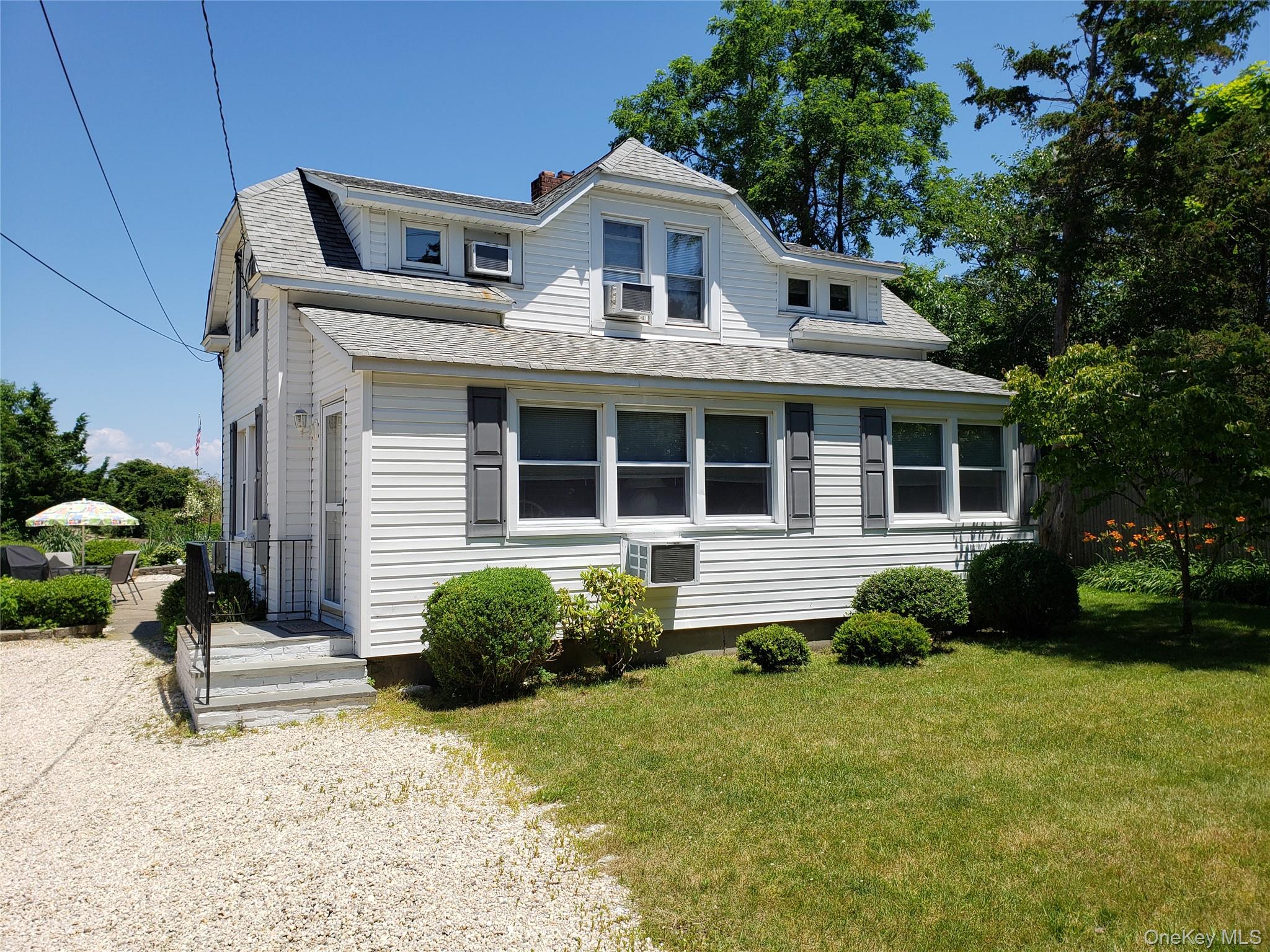 252 Asharoken Avenue Property Photo 1