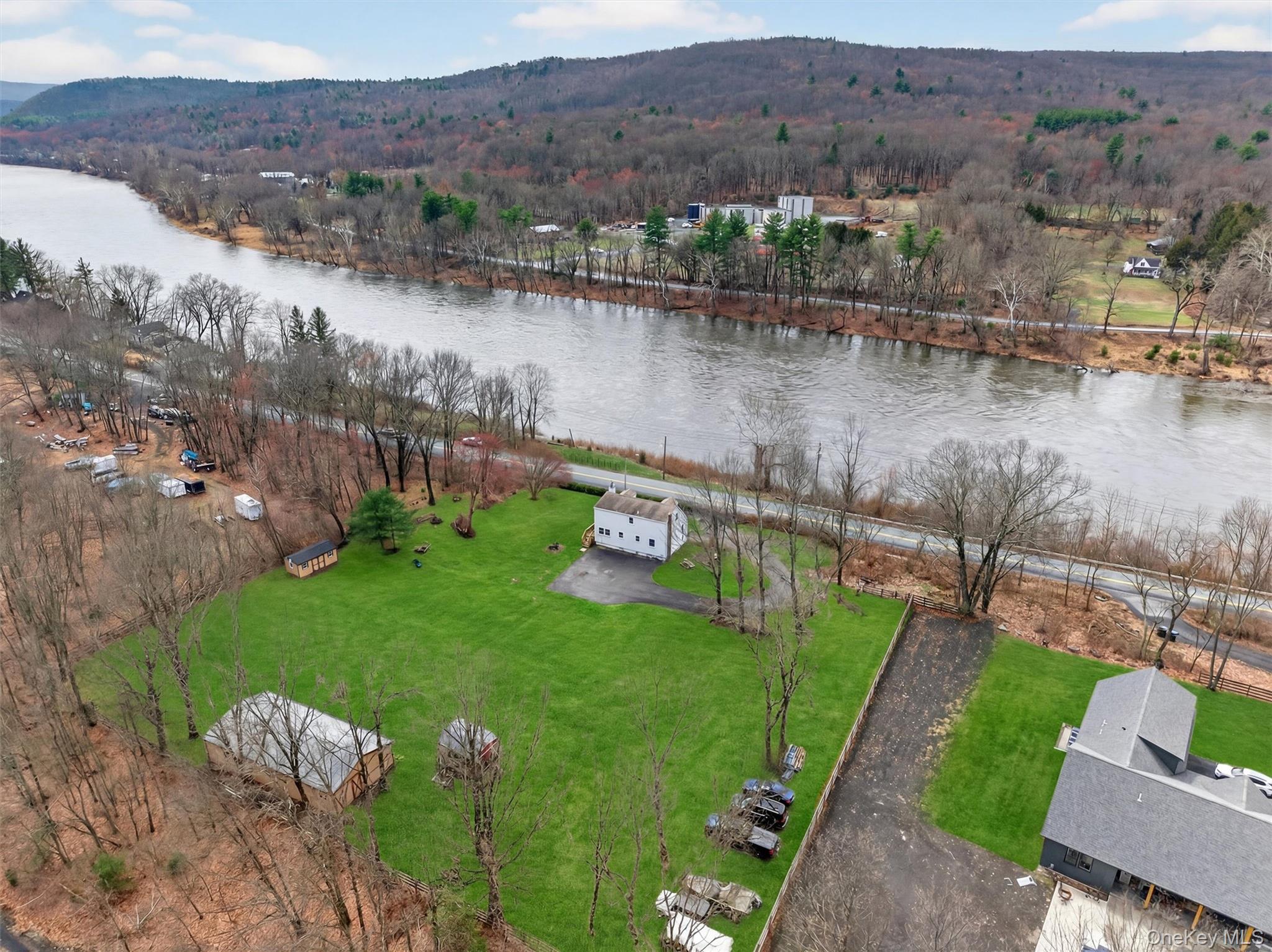 36 Sleepy Hollow Road Property Photo 1