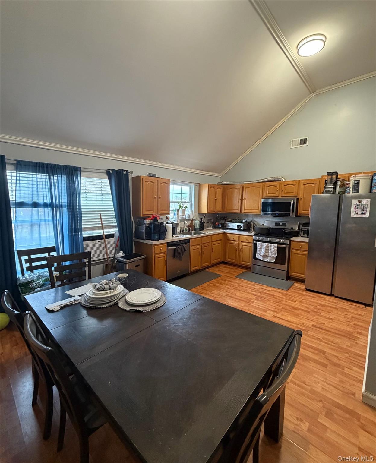 83 3rd Avenue Property Photo 5