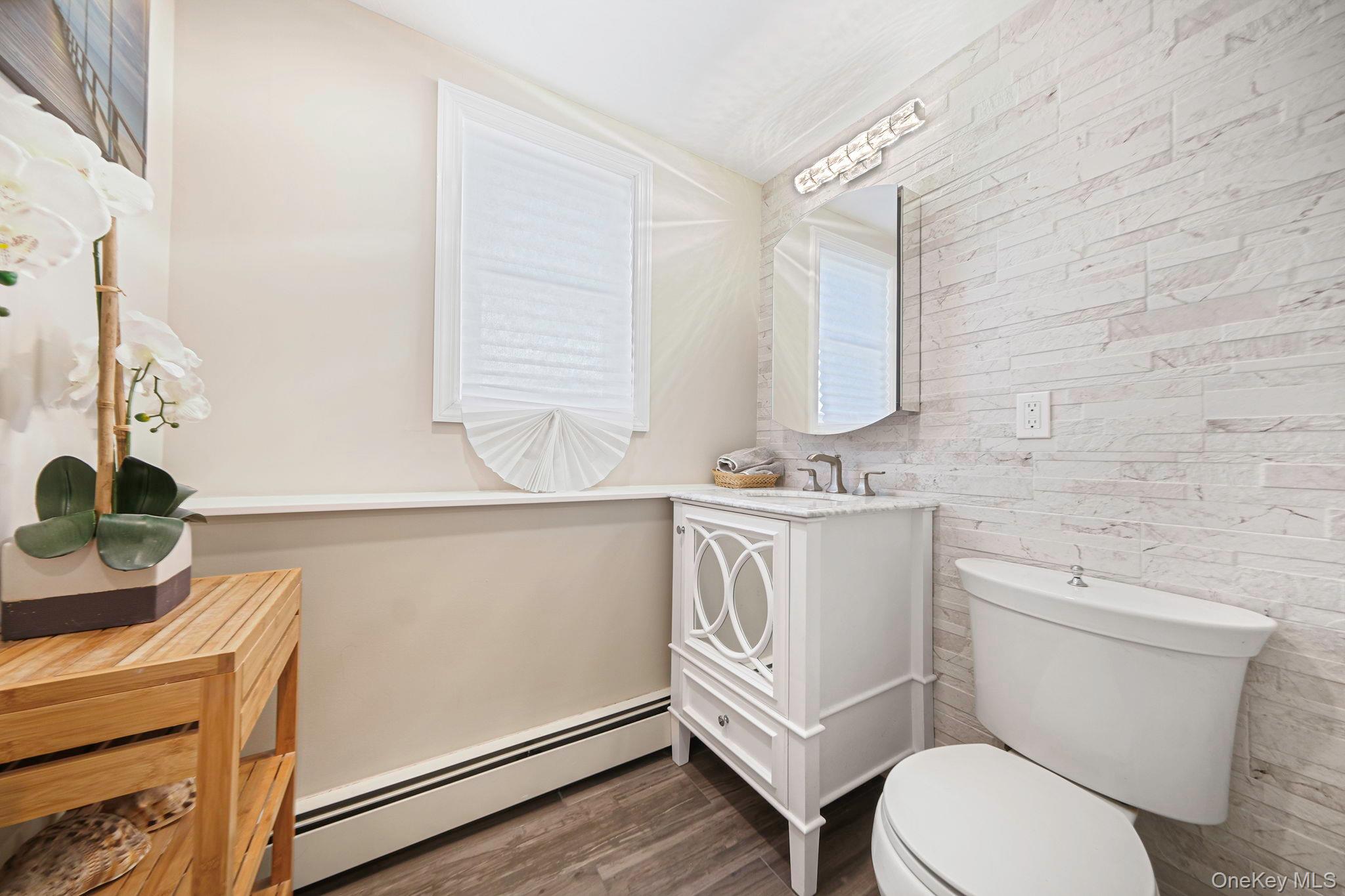 43 Hallock Avenue Property Photo 12
