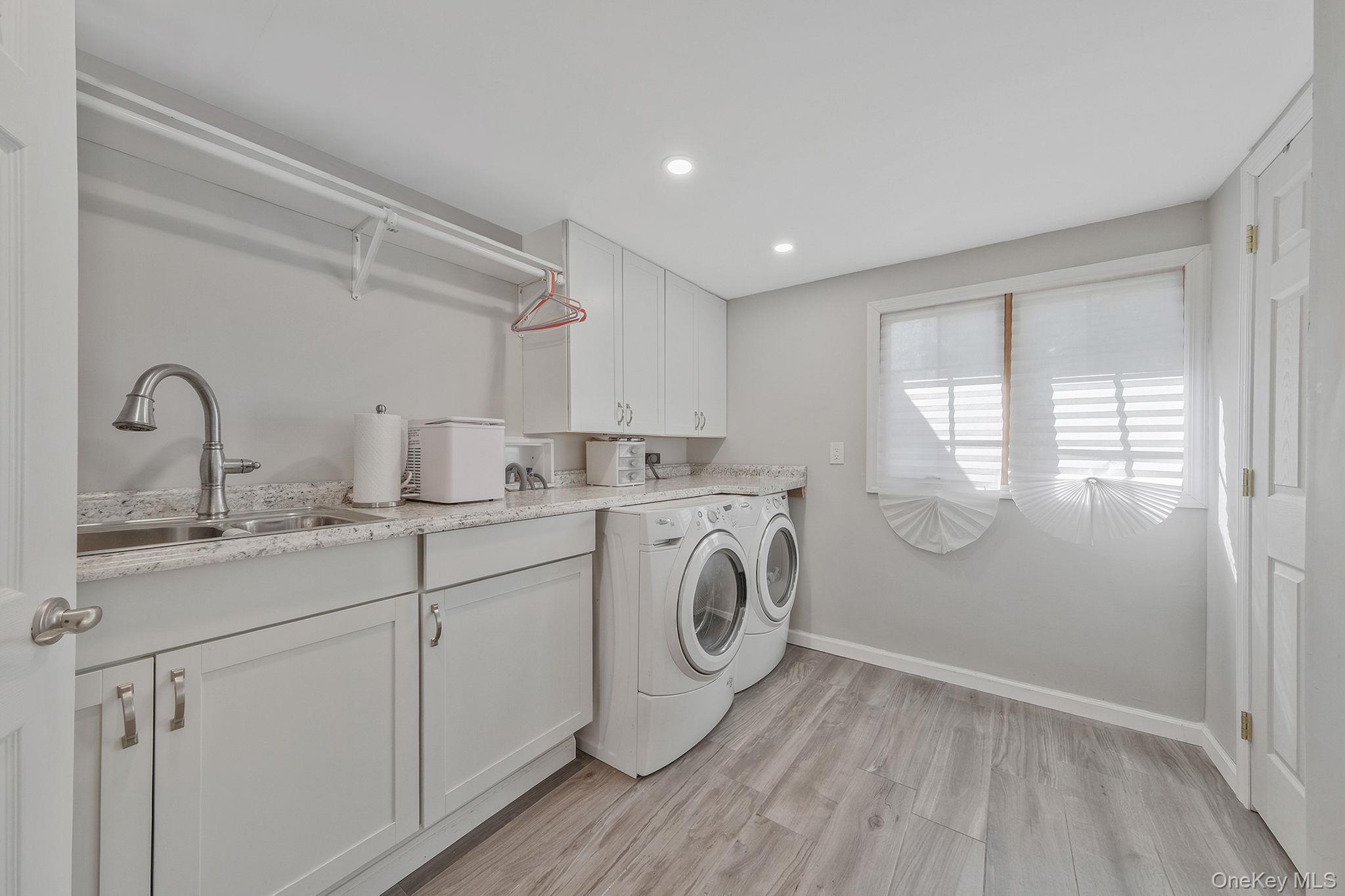 43 Hallock Avenue Property Photo 13