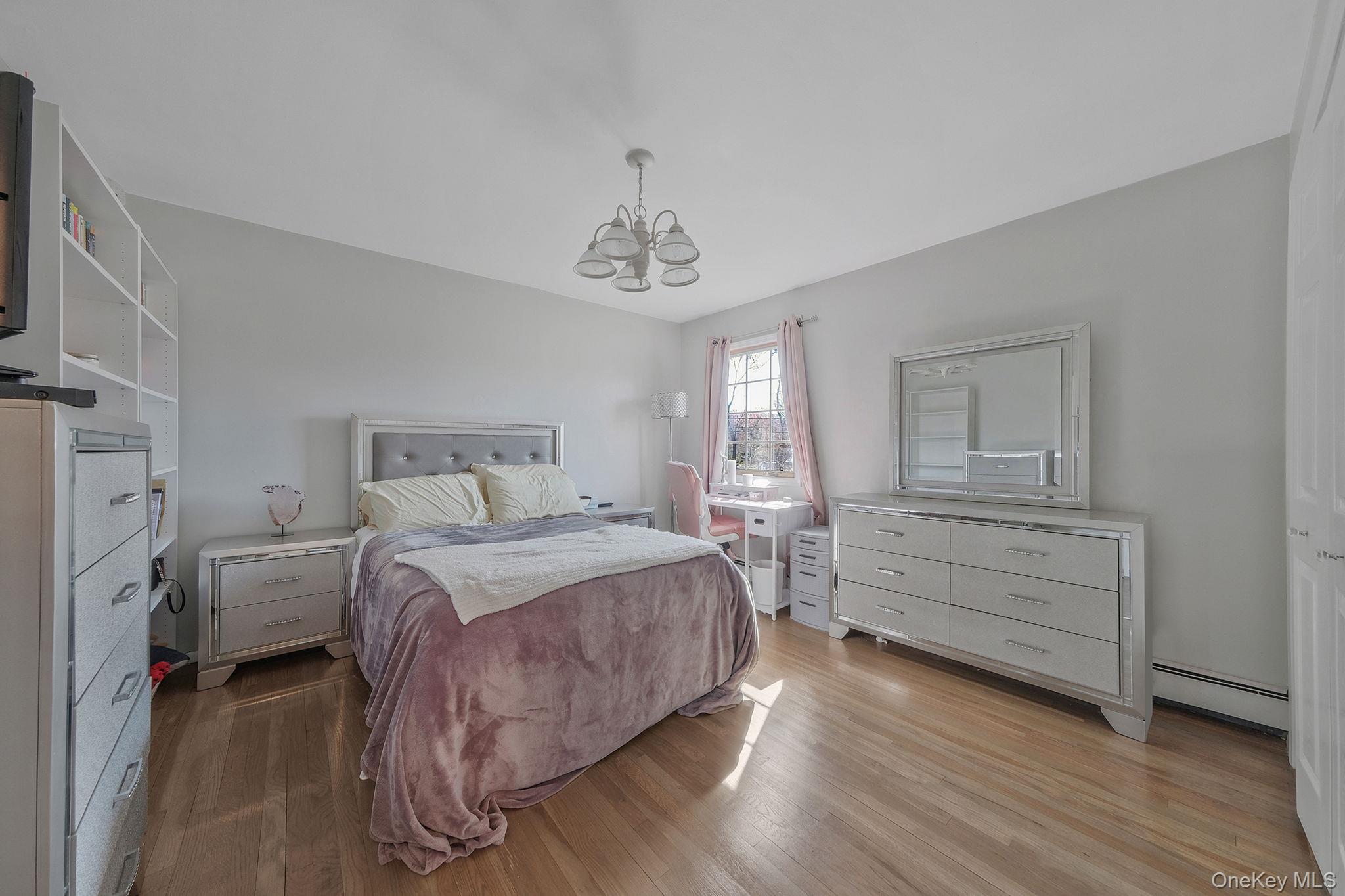 43 Hallock Avenue Property Photo 28