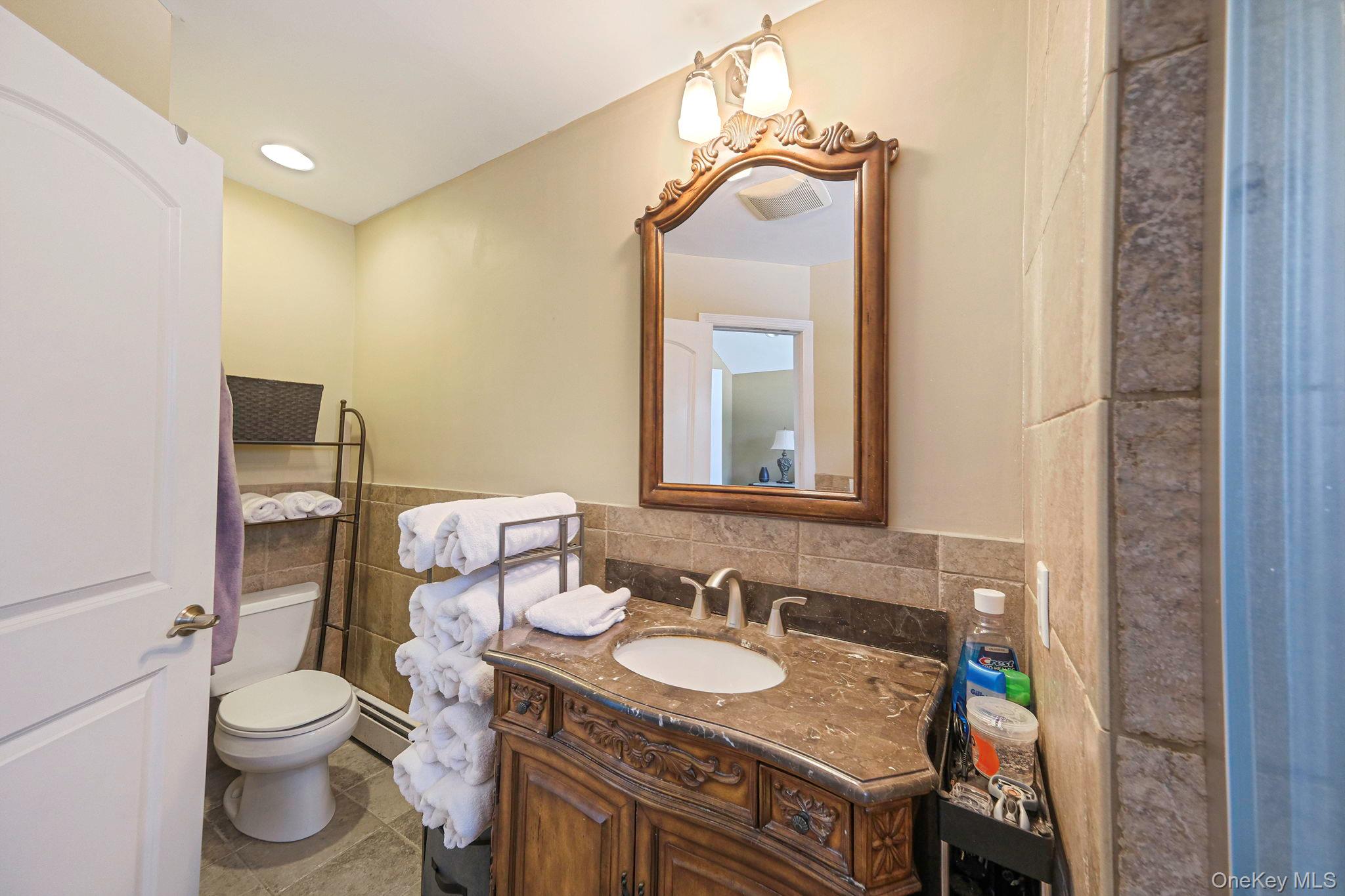 43 Hallock Avenue Property Photo 41