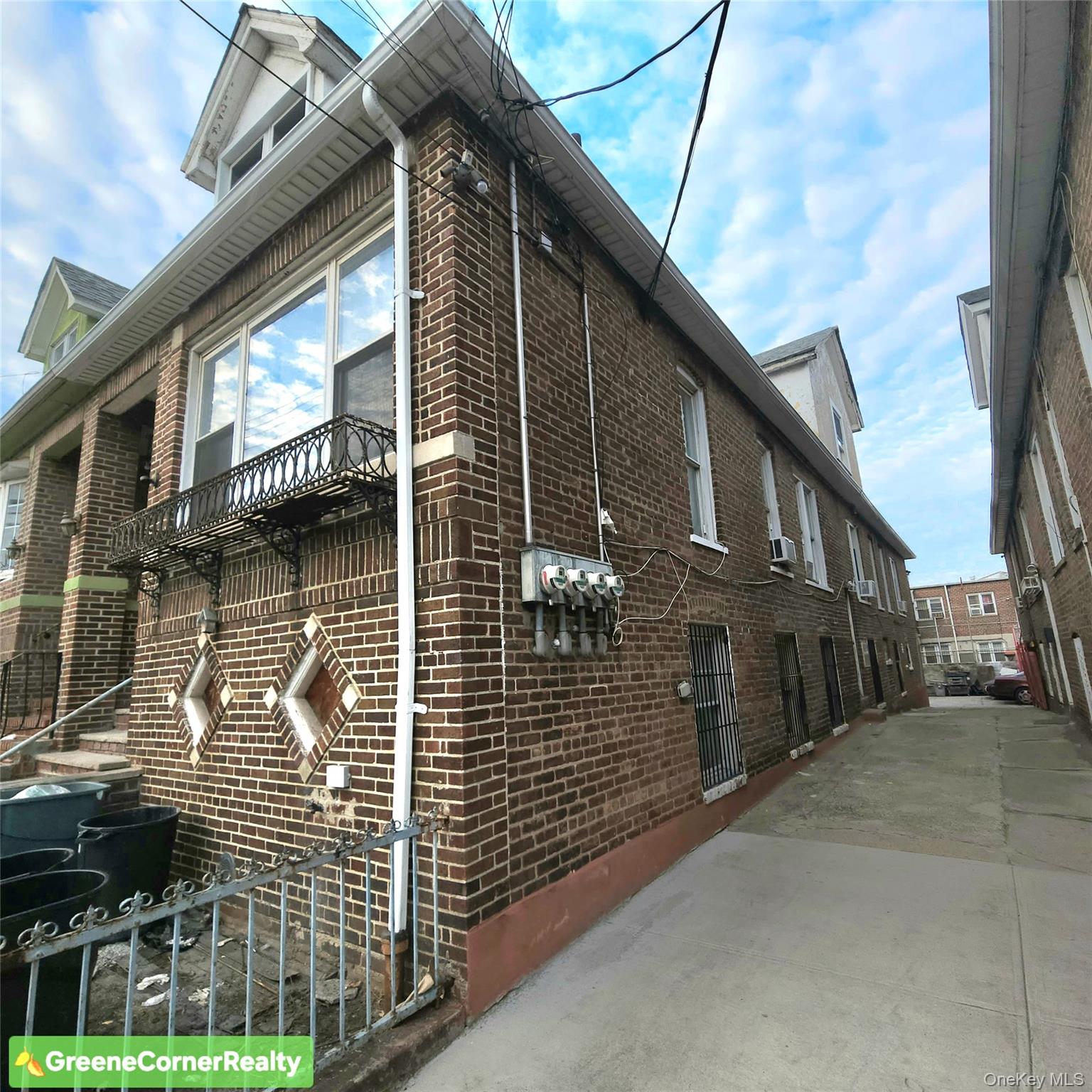 735 E 93rd Street Property Photo 13