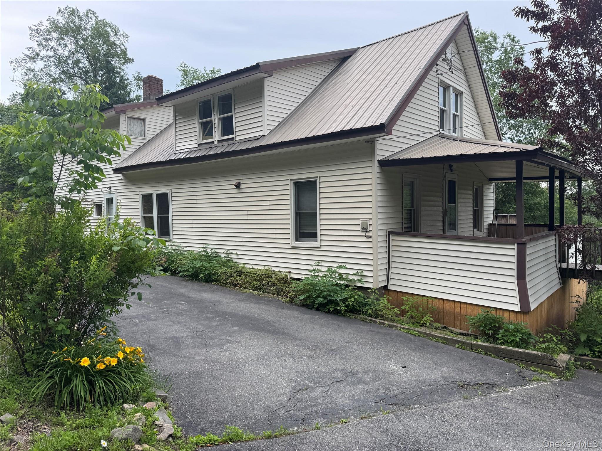 96 White Roe Lake Road Property Photo 1