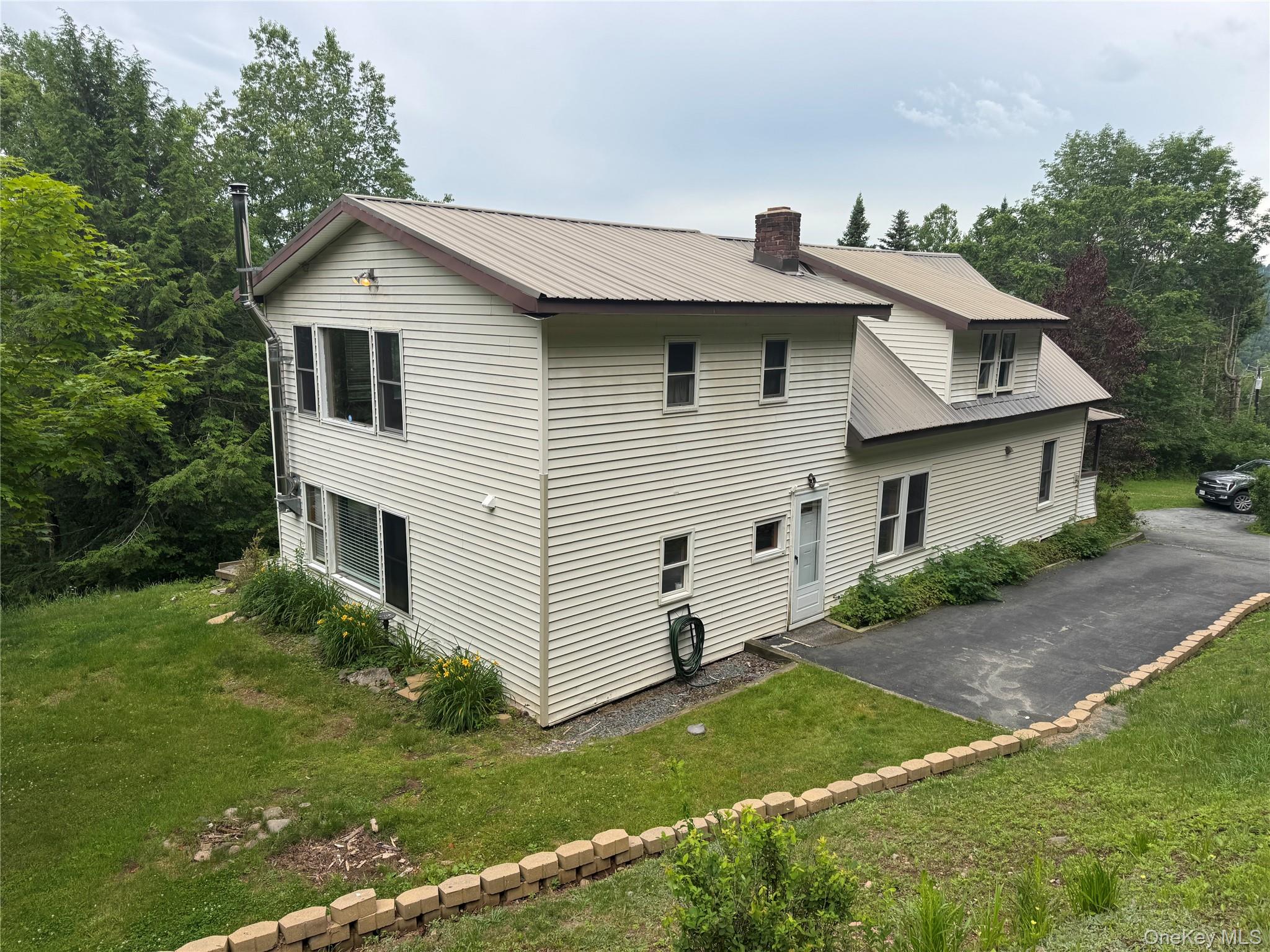 96 White Roe Lake Road Property Photo 2