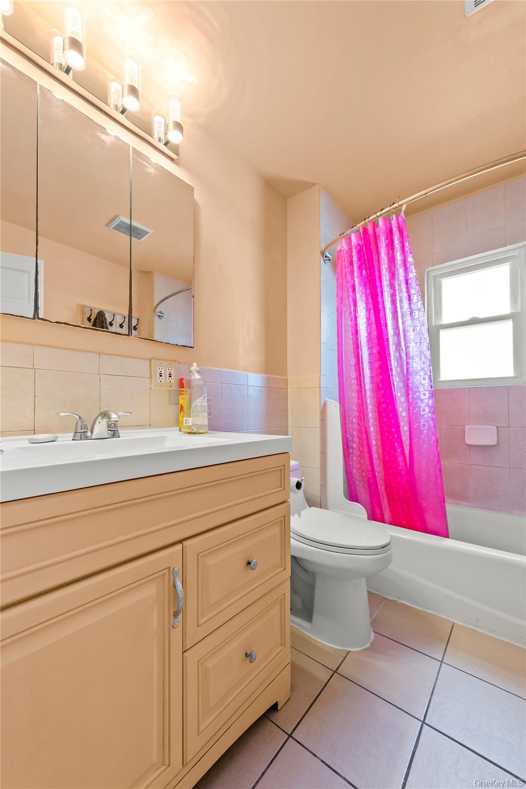 1314 College Point Boulevard Property Photo 14