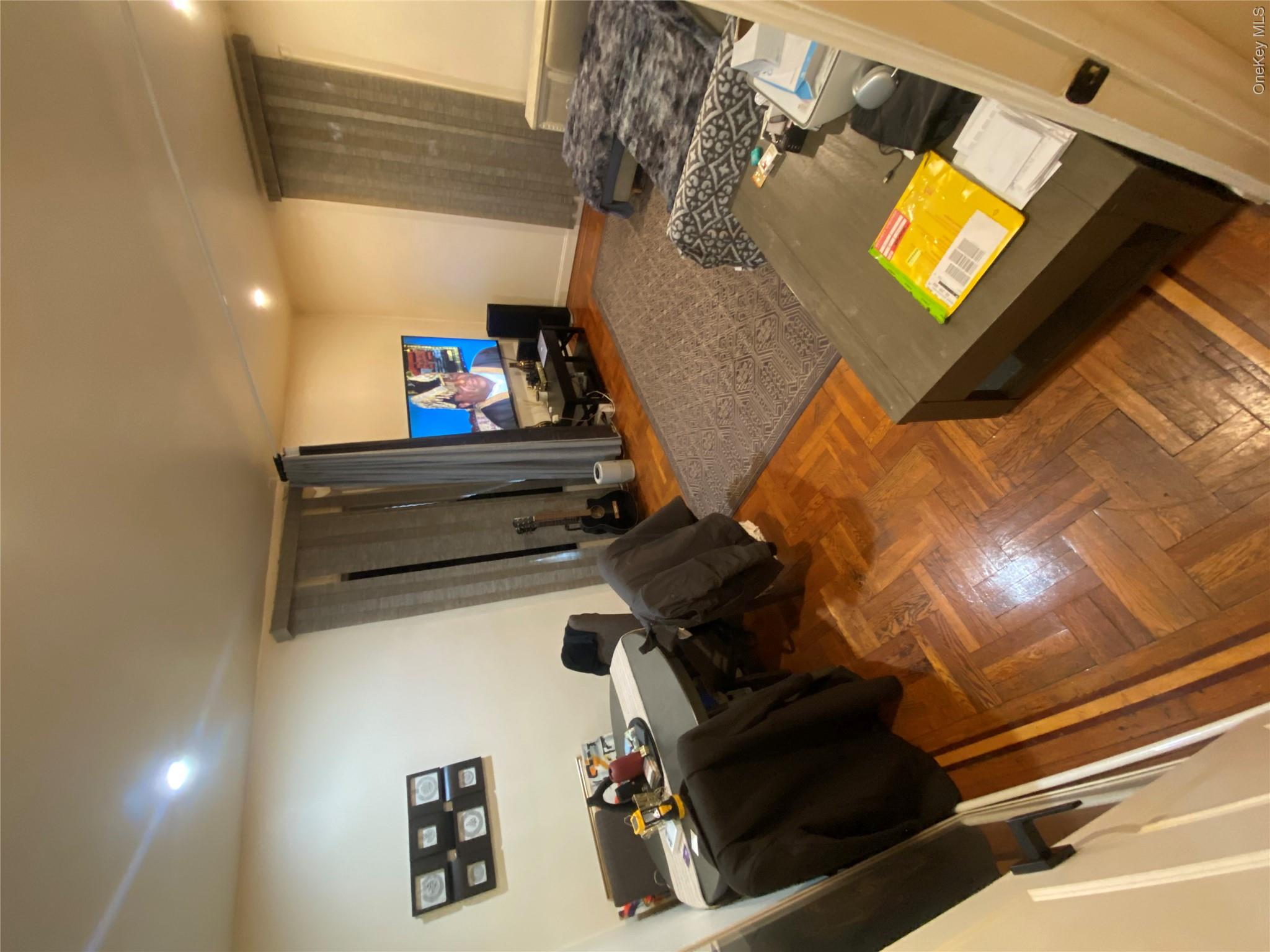 1045 Anderson Avenue 2g Property Photo 1
