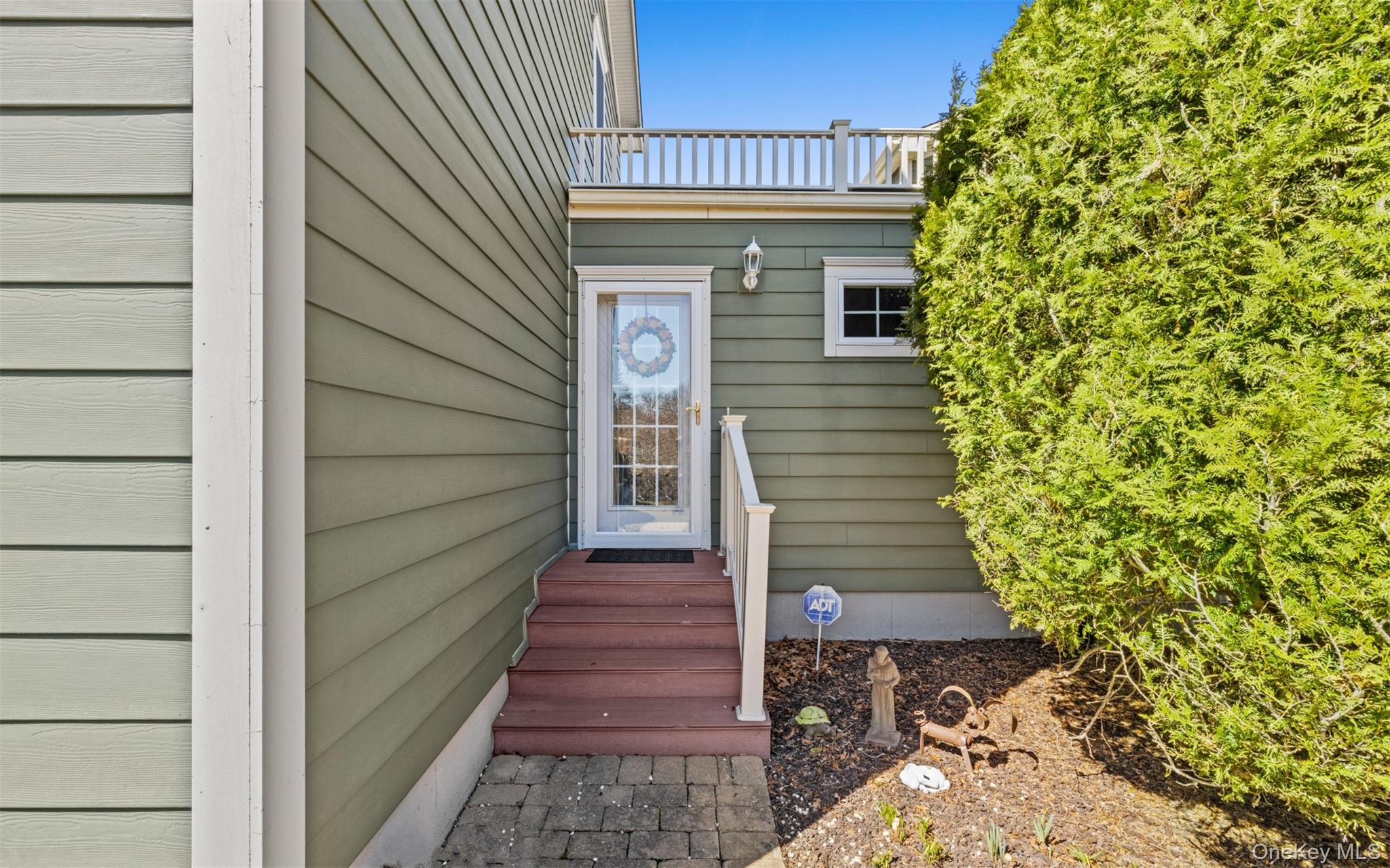 22 Peninsula Drive Property Photo 16