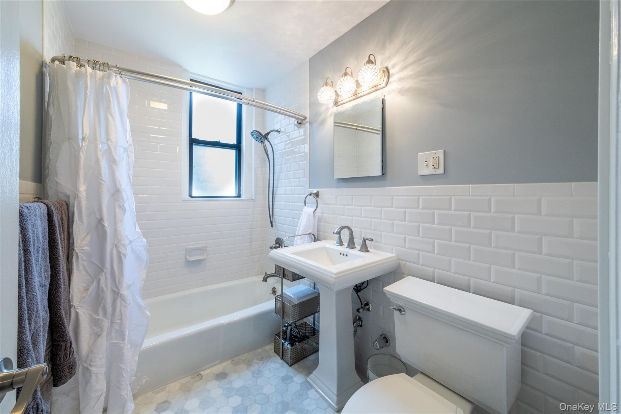 11 Alden Road 4j Property Photo 7