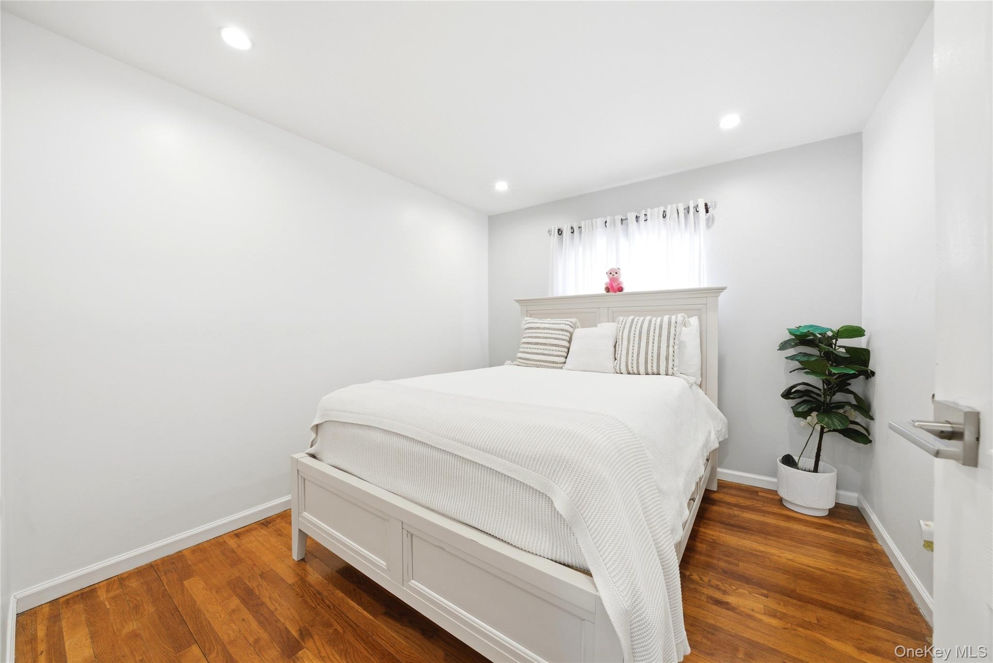 38 Sutton Street Property Photo 15