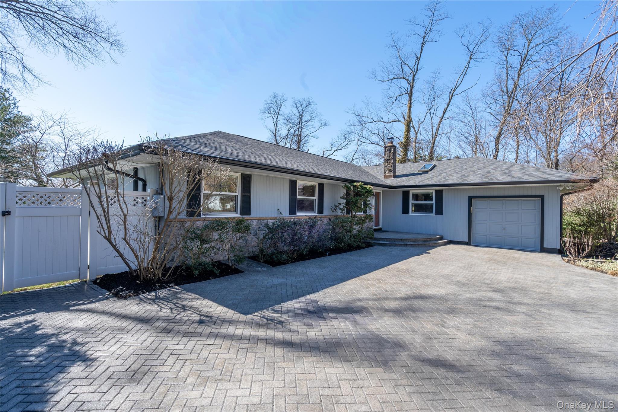 6 Edcris Lane Property Photo 2