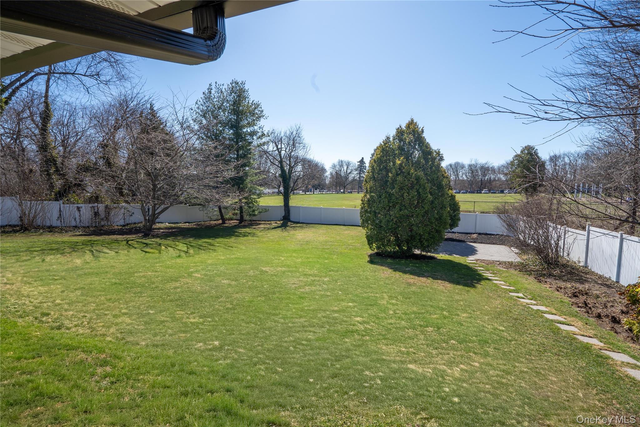 6 Edcris Lane Property Photo 30