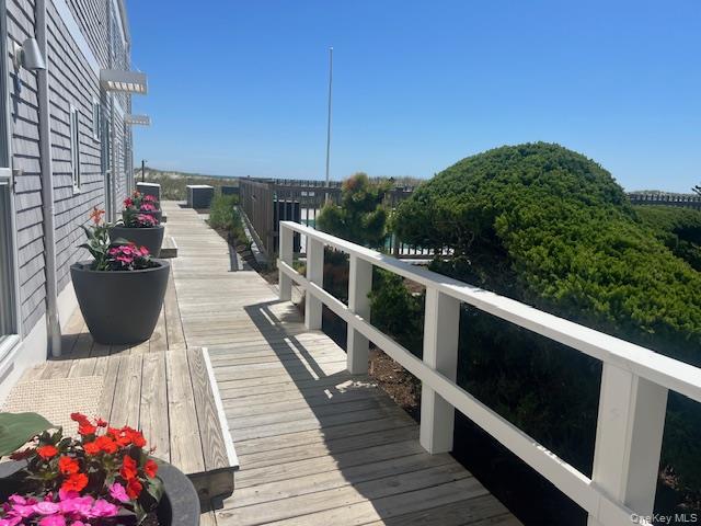 539 Dune Road 1a Property Photo 13
