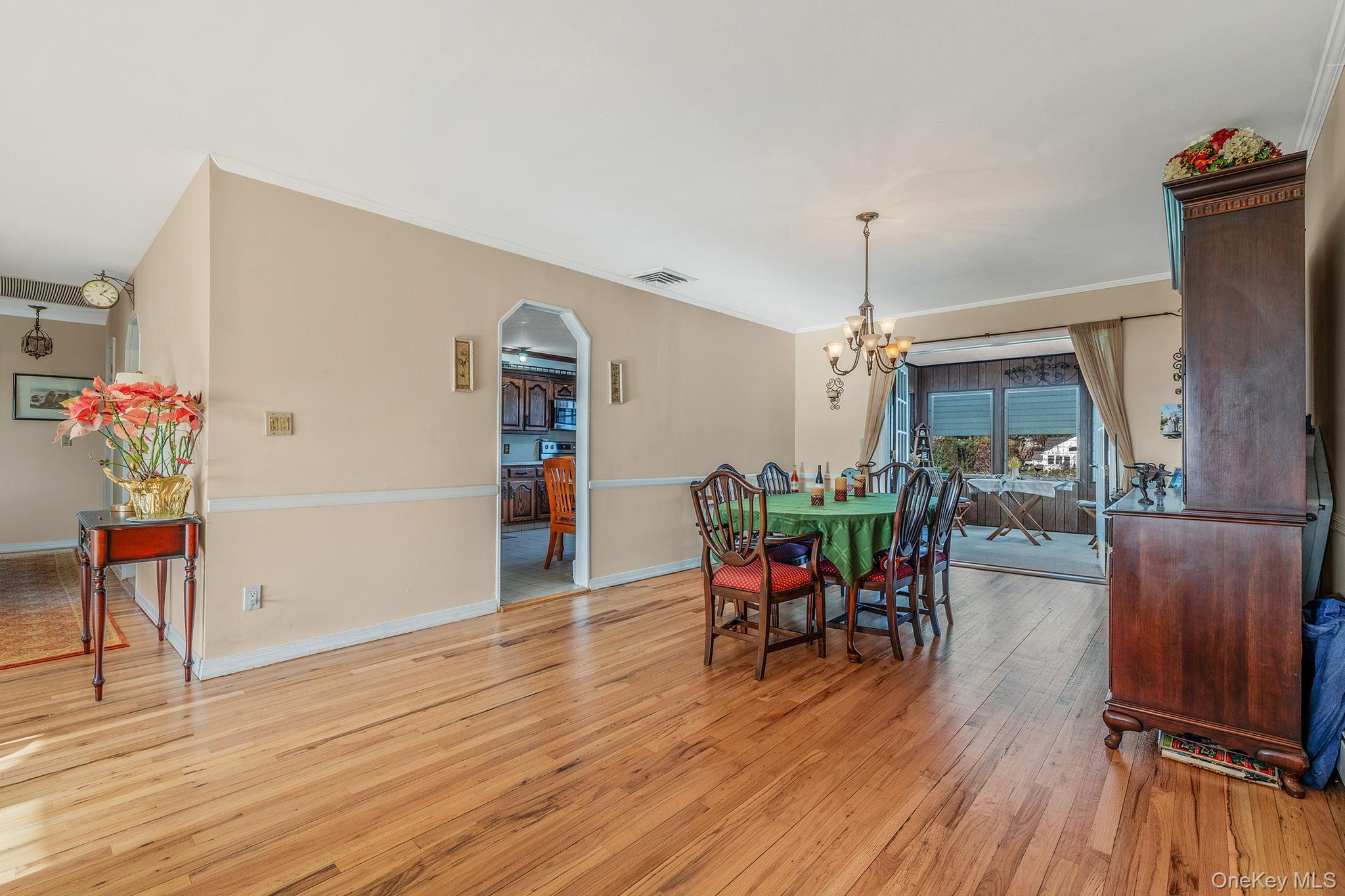 146 Awixa Avenue Property Photo 12