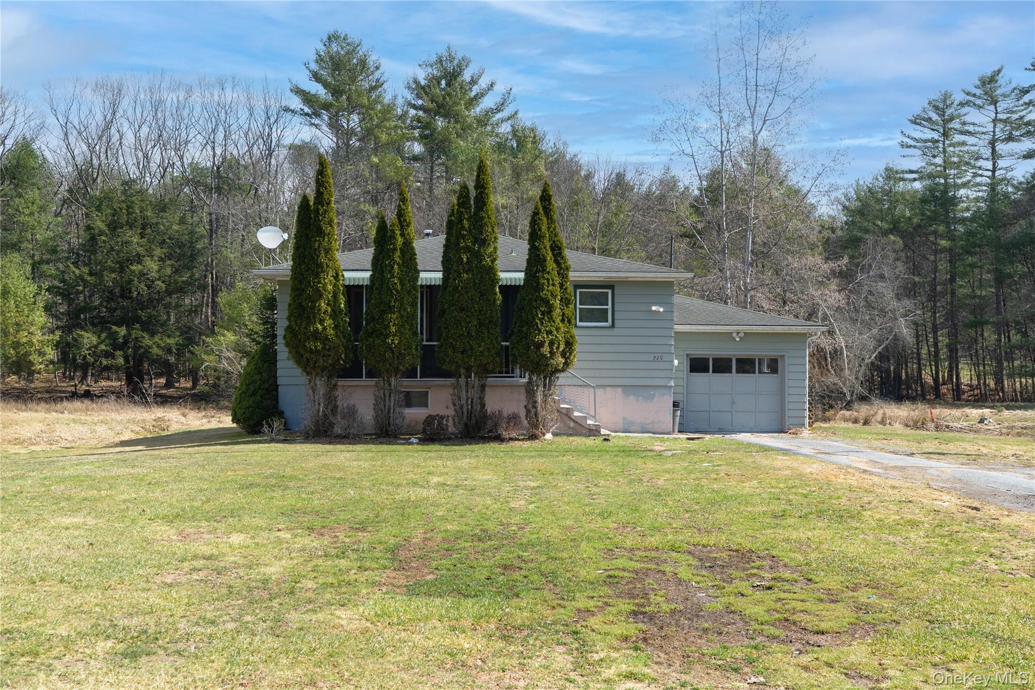 220 County Road 21 Property Photo 1