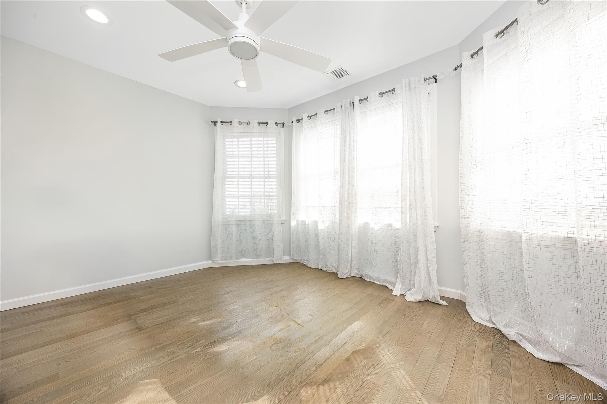 718 Guy Lombardo Avenue Property Photo 17