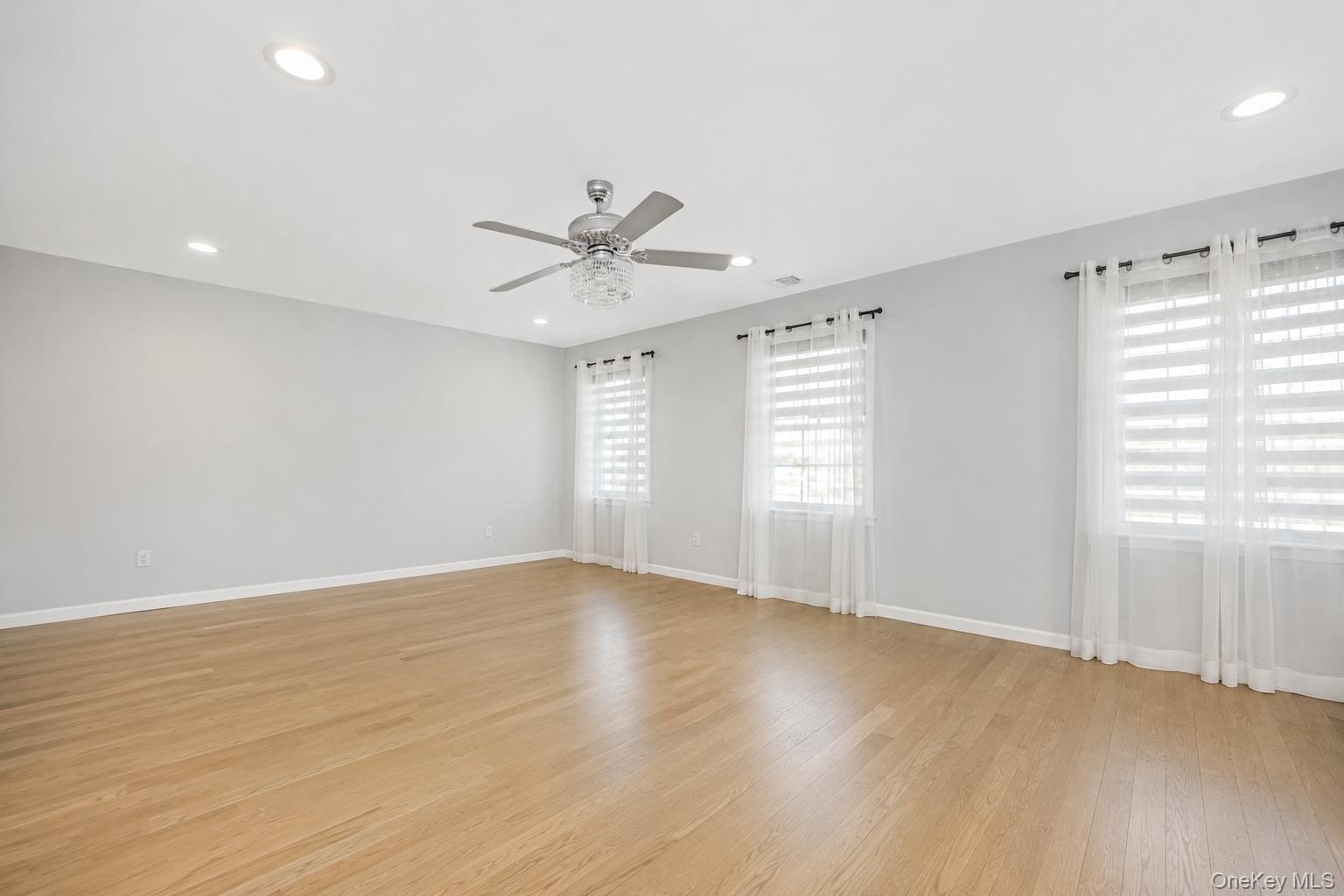 718 Guy Lombardo Avenue Property Photo 23