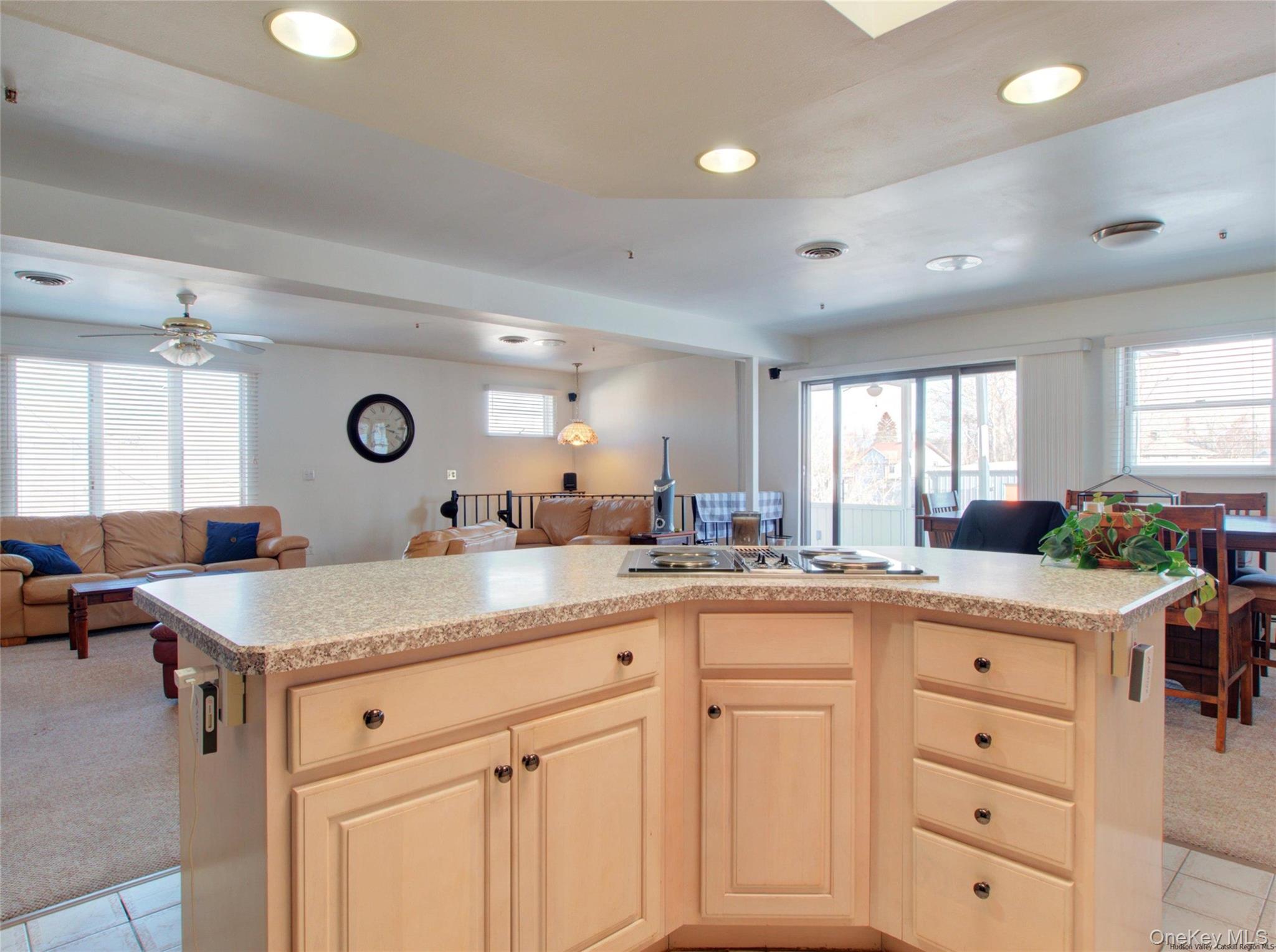 56 Clarendon Avenue Property Photo 42