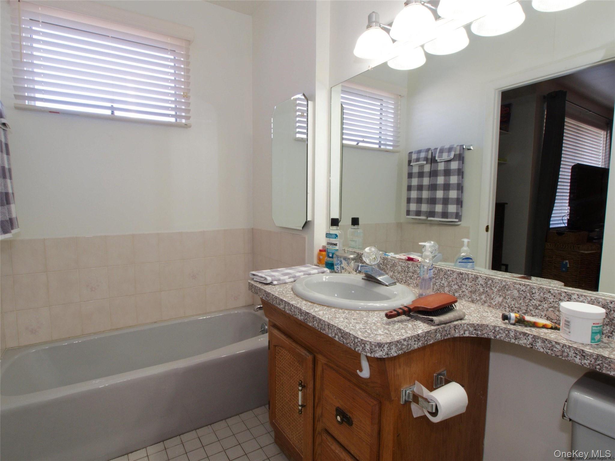 56 Clarendon Avenue Property Photo 44