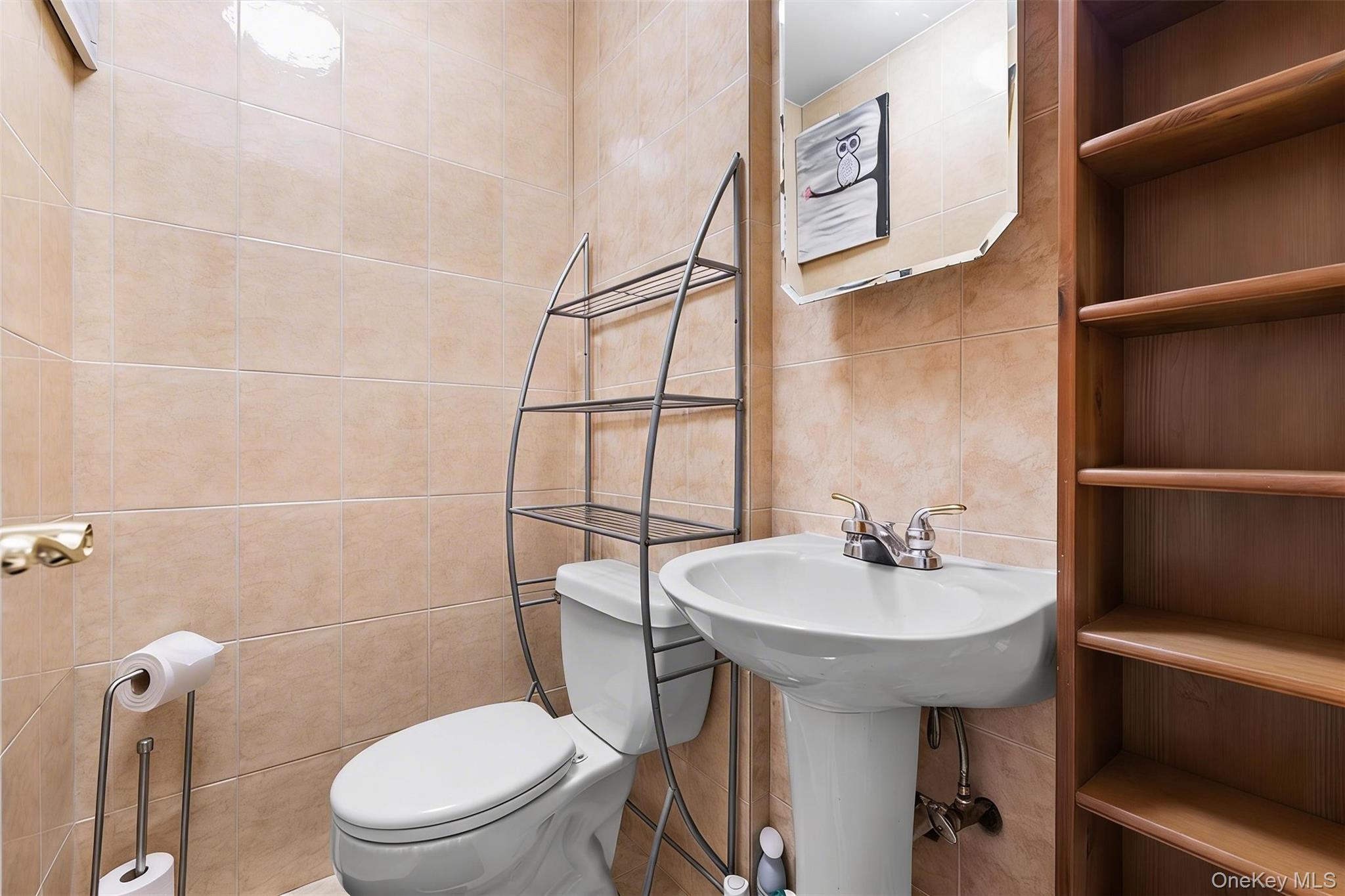 65-15 Alderton Street 5e Property Photo 10