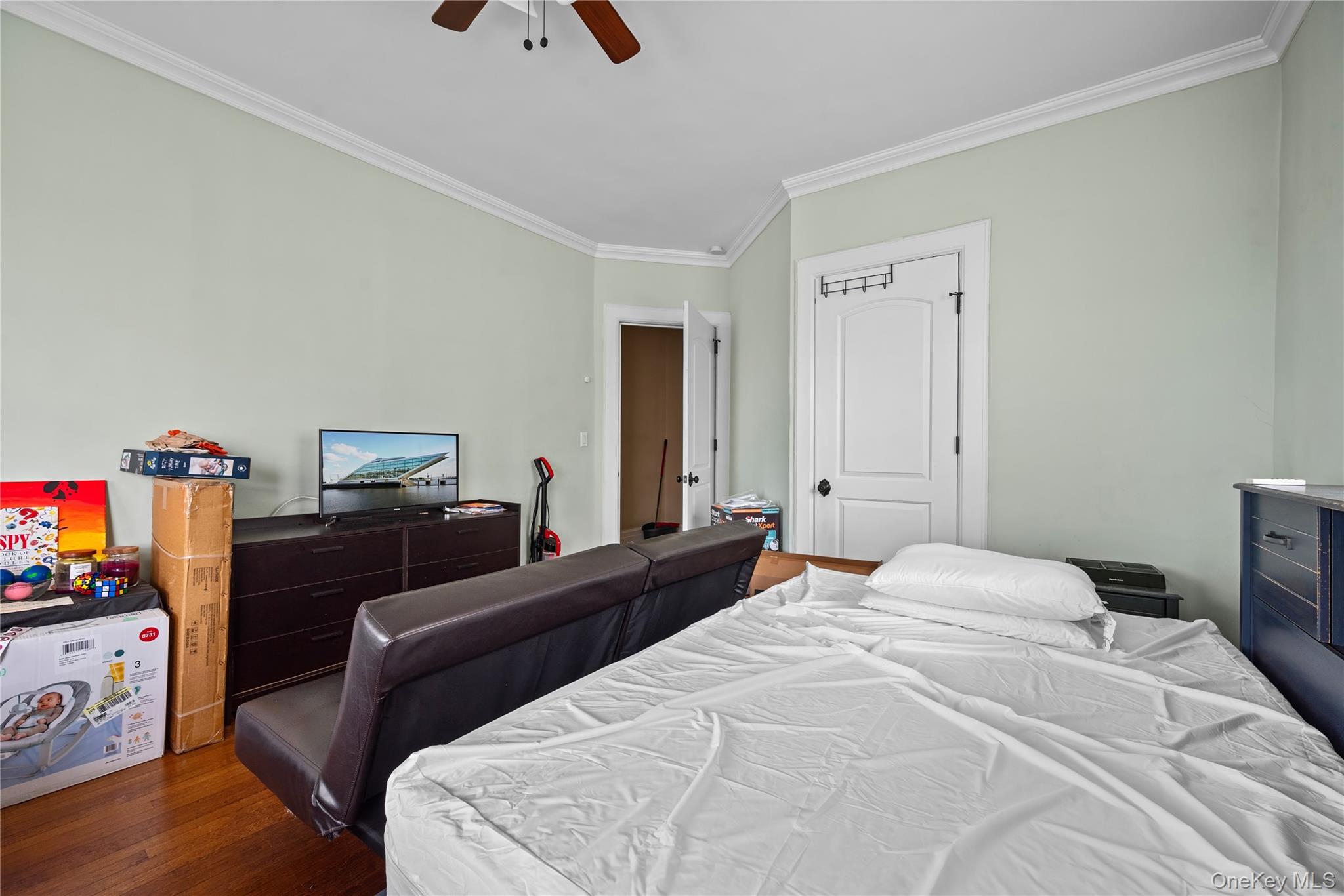 232 Westchester Avenue Property Photo 26