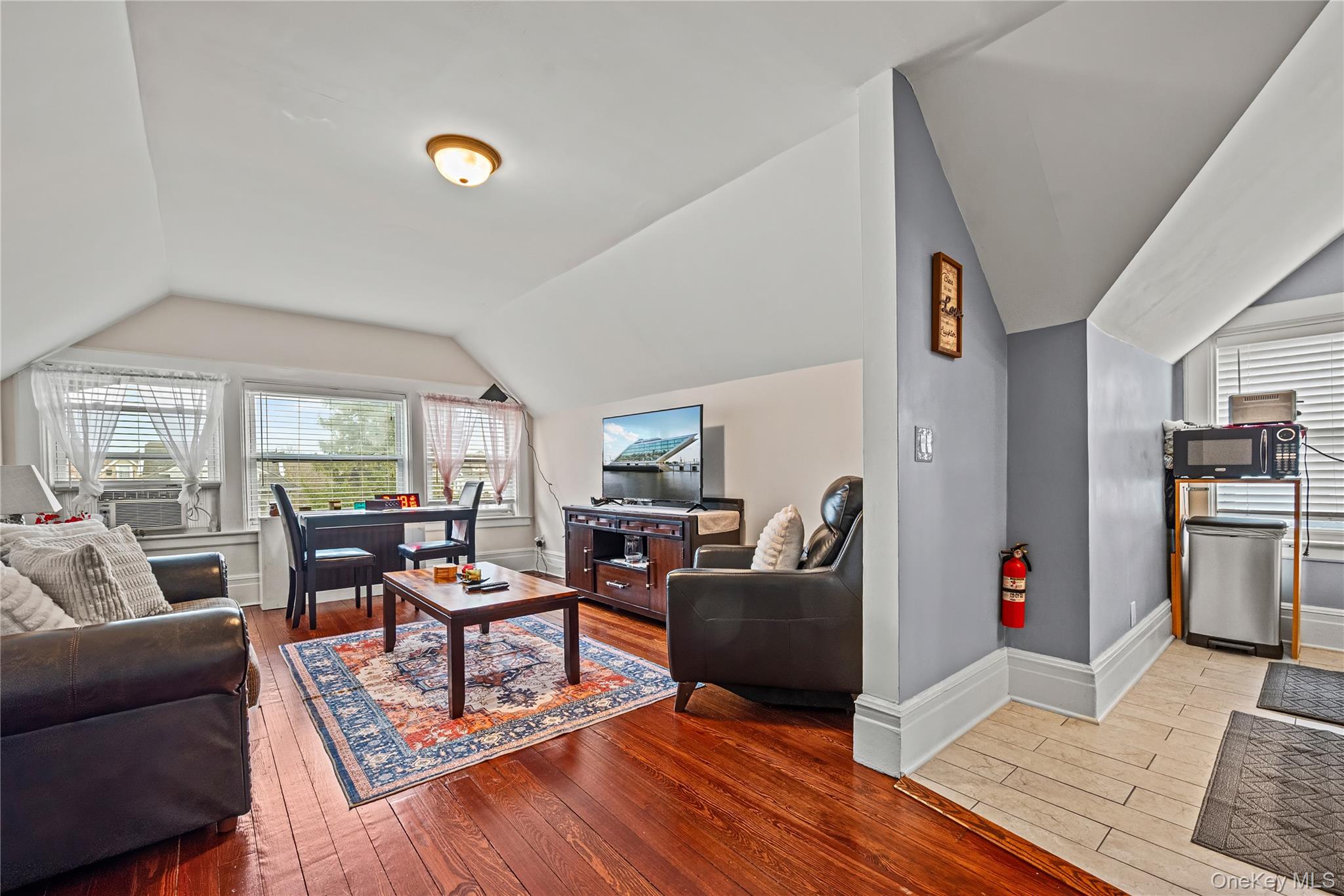 232 Westchester Avenue Property Photo 29