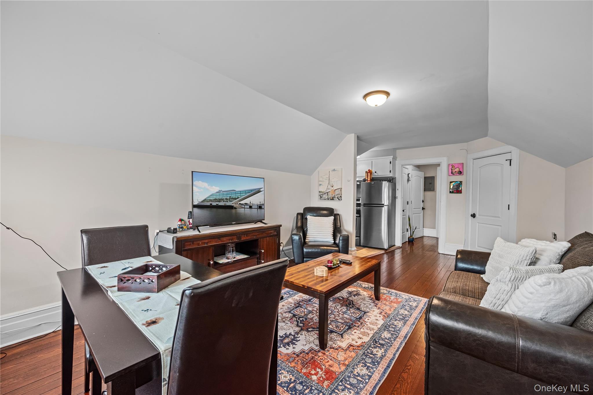 232 Westchester Avenue Property Photo 32