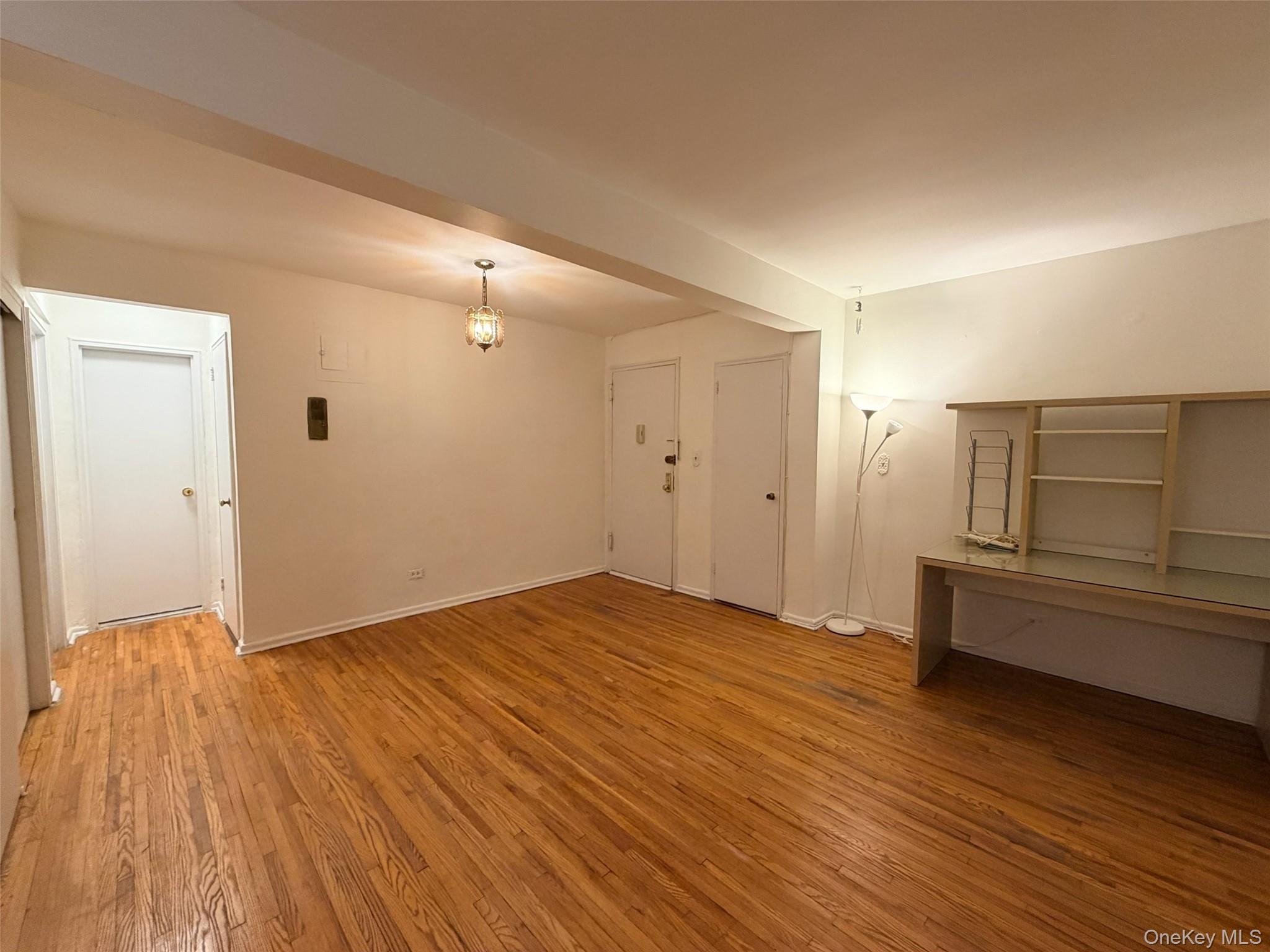 100-25 Queens Boulevard 3jj Property Photo 17