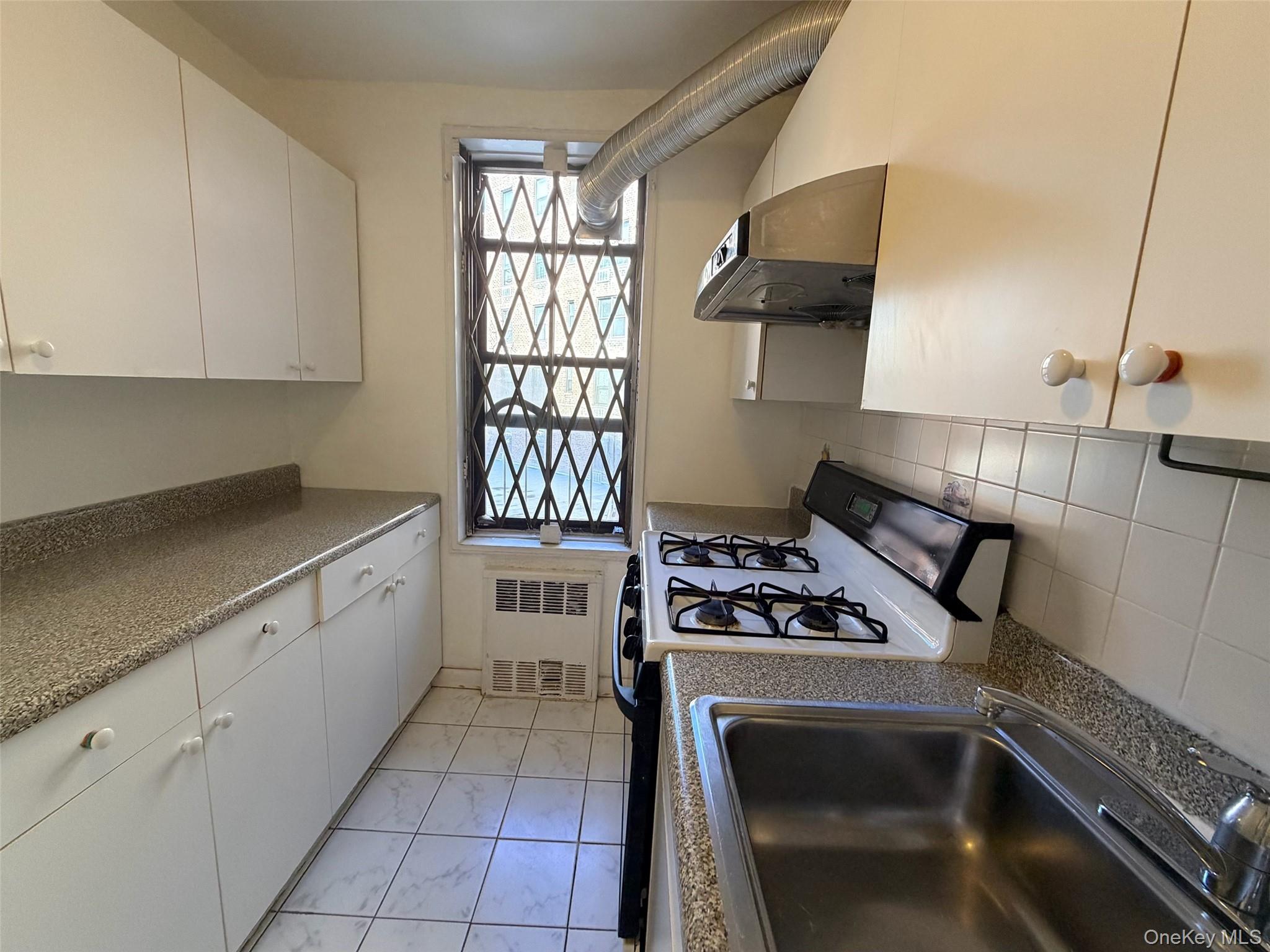 100-25 Queens Boulevard 3jj Property Photo 21