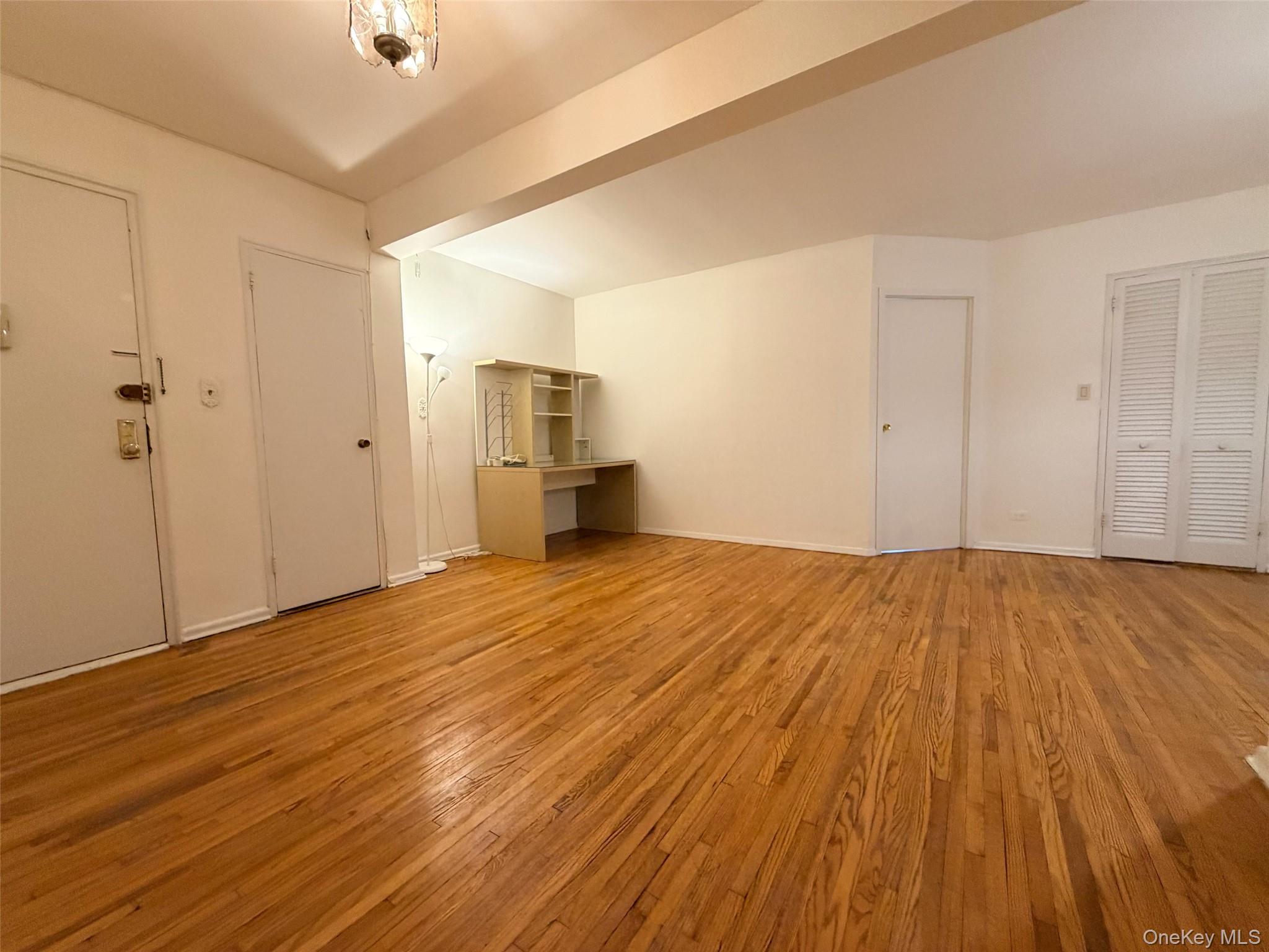 100-25 Queens Boulevard 3jj Property Photo 25