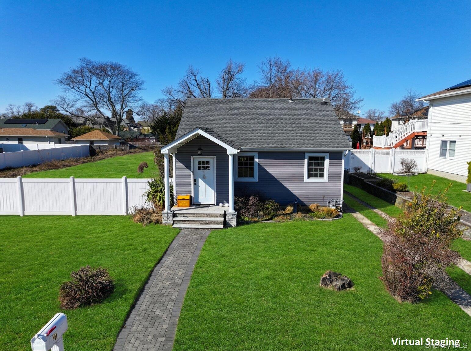 27 E Lincoln Avenue Property Photo 1